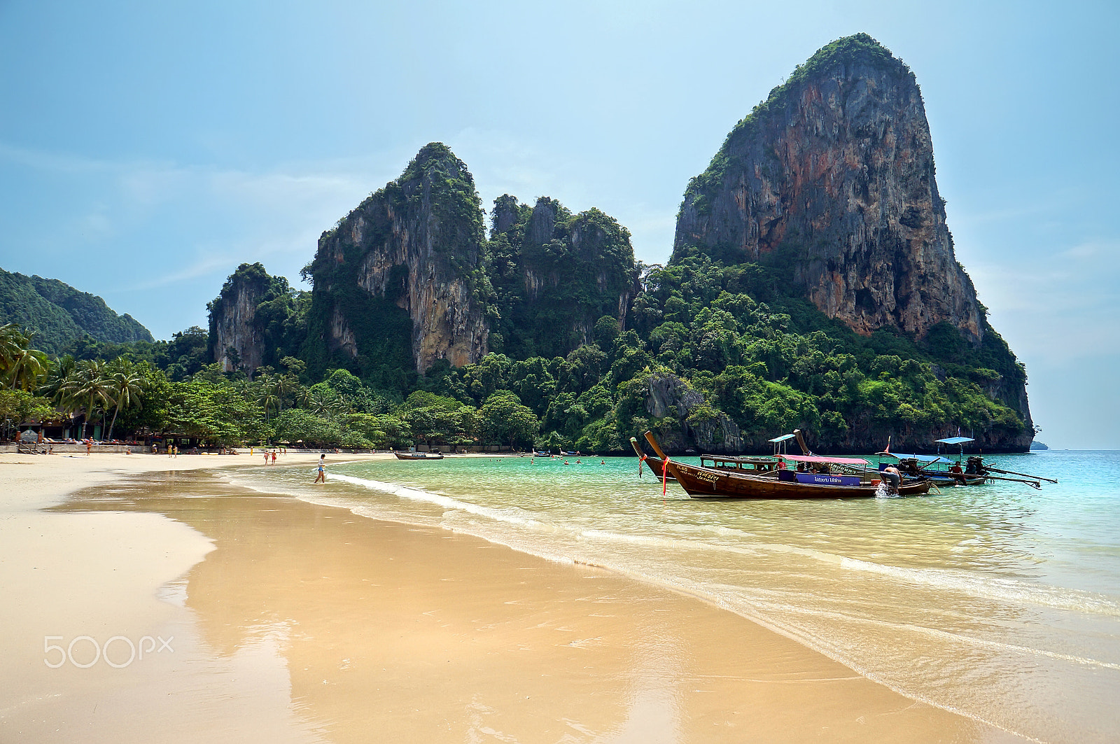 Sony Alpha NEX-F3 + Sony E 16mm F2.8 sample photo. Railay photography