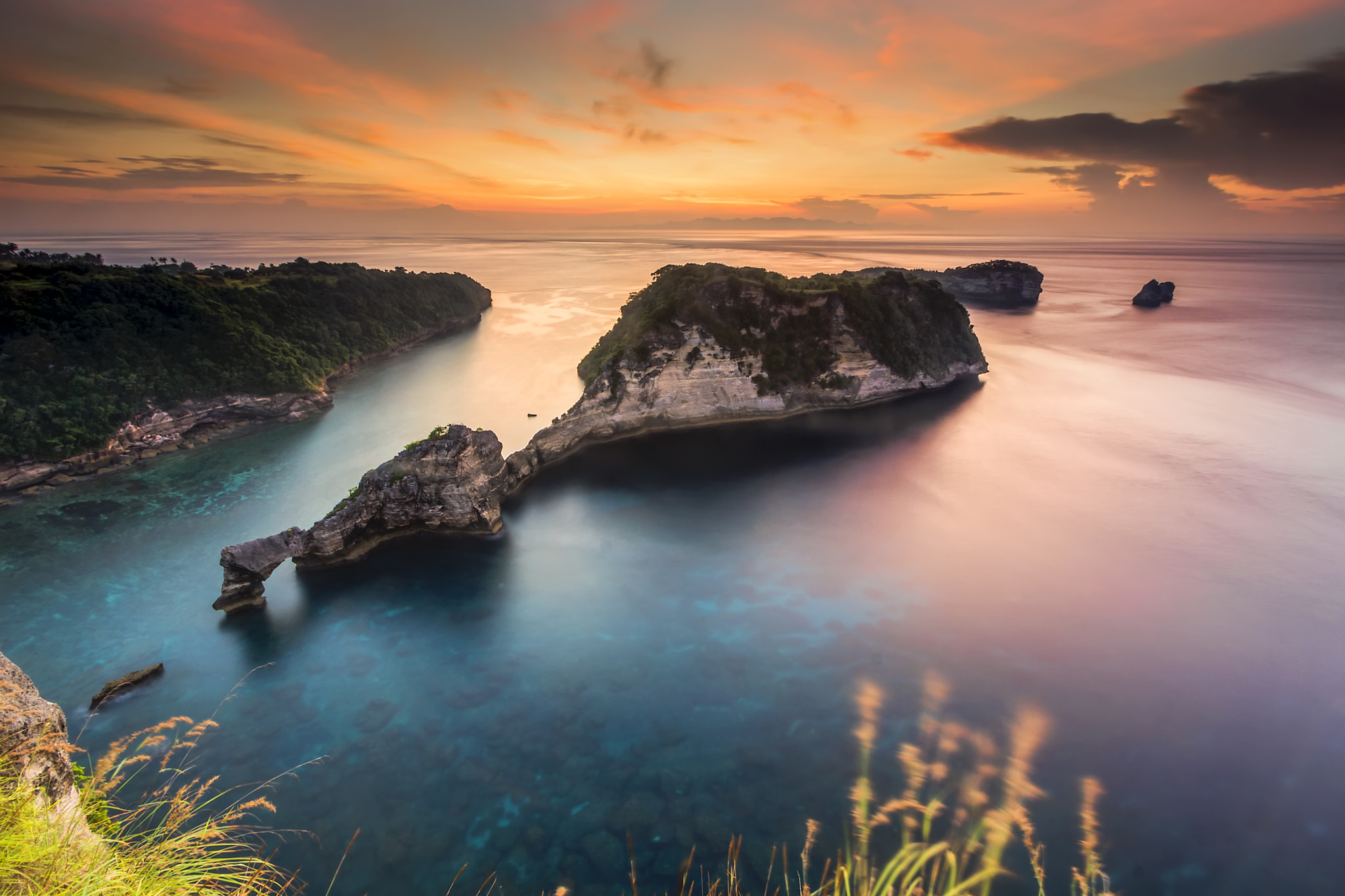 Sony SLT-A77 sample photo. Nusa batupadasan photography