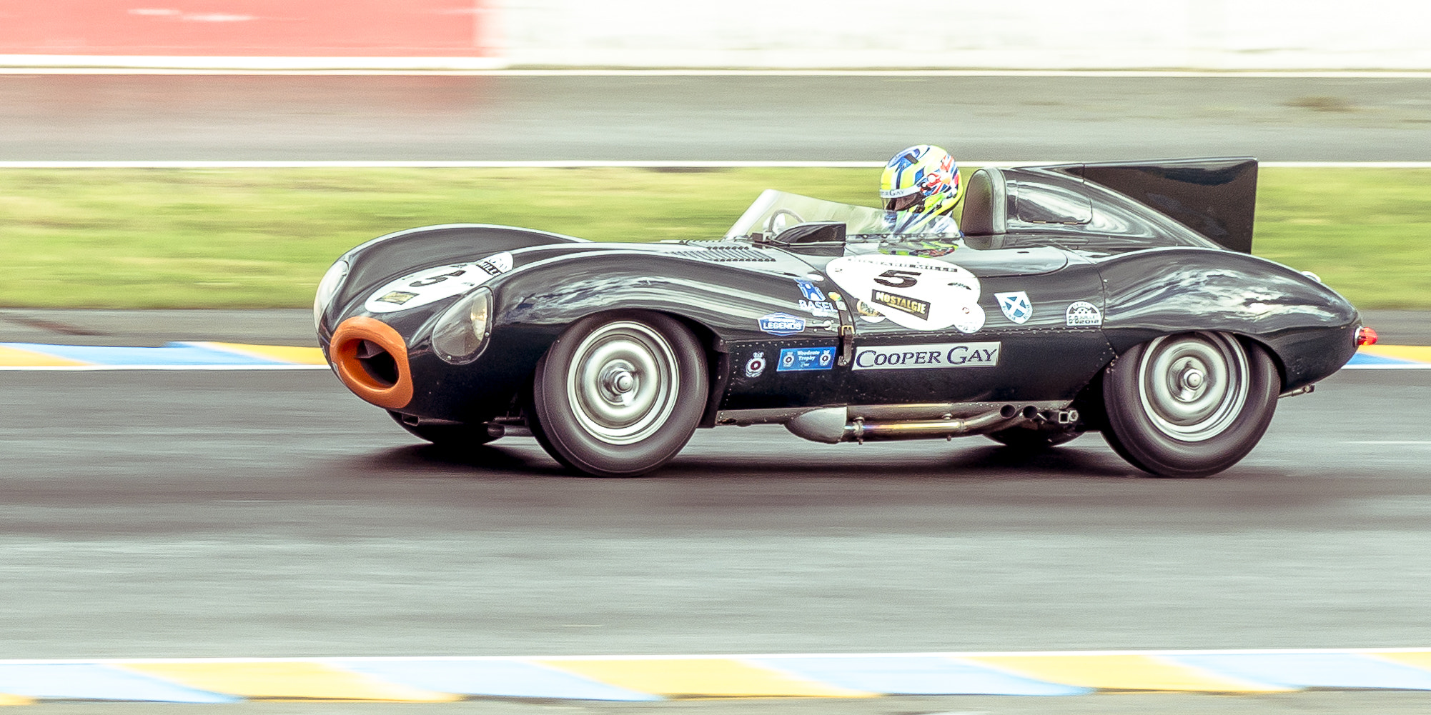 Pentax smc DA* 60-250mm F4.0 ED (IF) SDM sample photo. Jaguar type d (1955) - le mans classic '12 photography