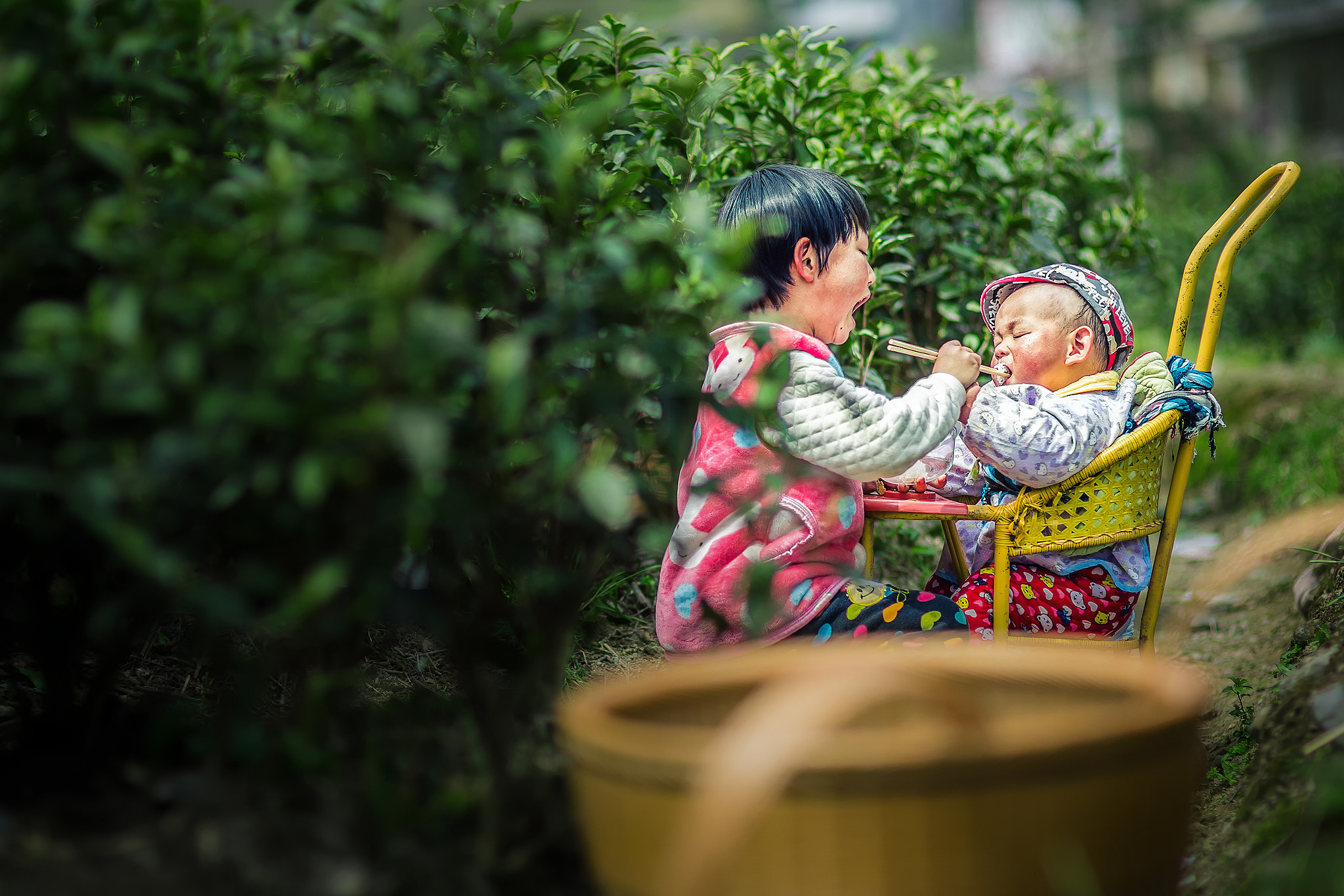 Sigma 85mm F1.4 EX DG HSM sample photo. Sisters photography