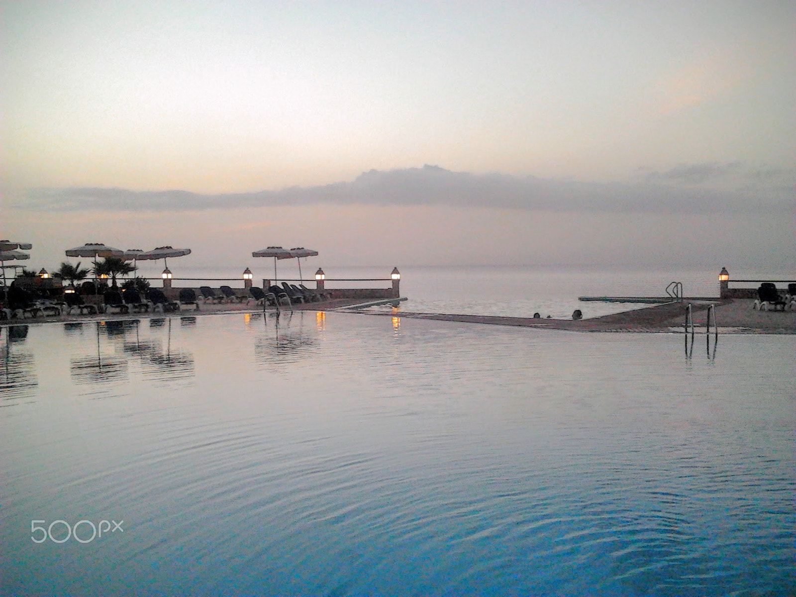 Samsung Galaxy Gio sample photo. Pool & sea photography
