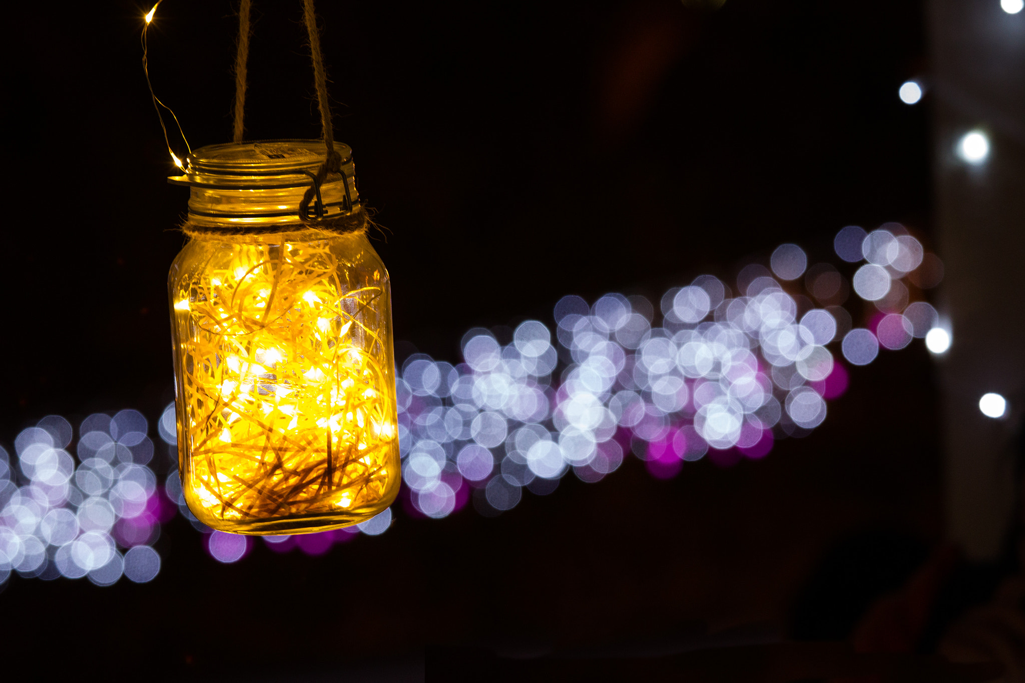 Canon EOS-1D Mark IV sample photo. Lights photography