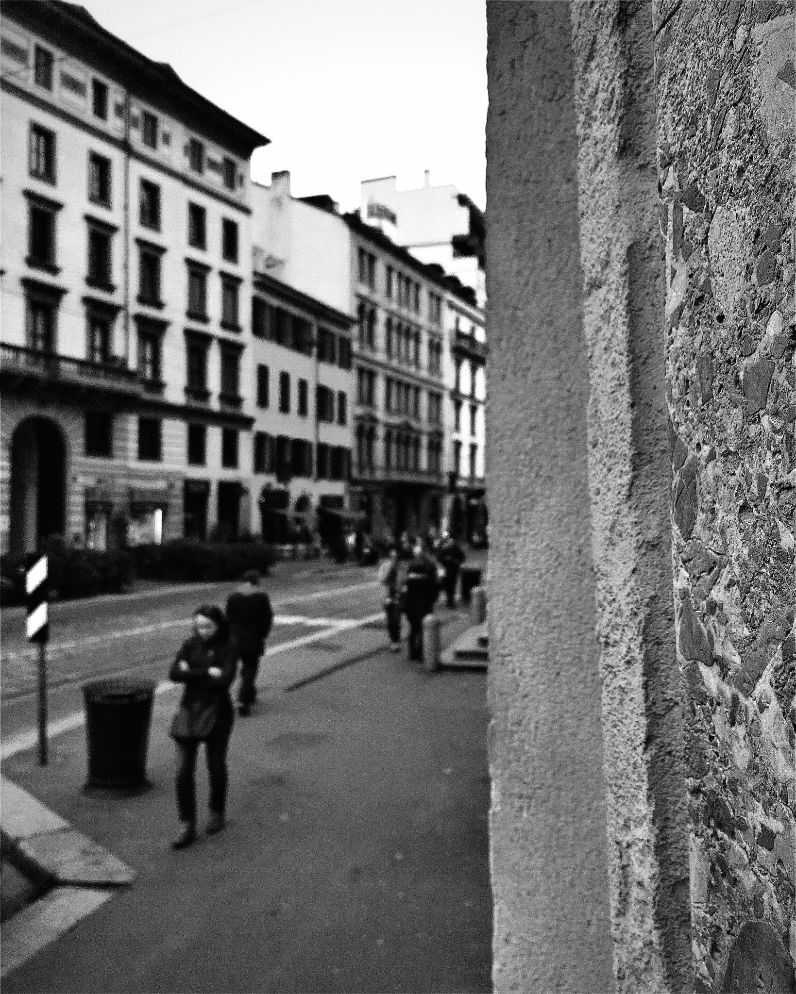 Hipstamatic 312 sample photo. Street magenta -milano photography