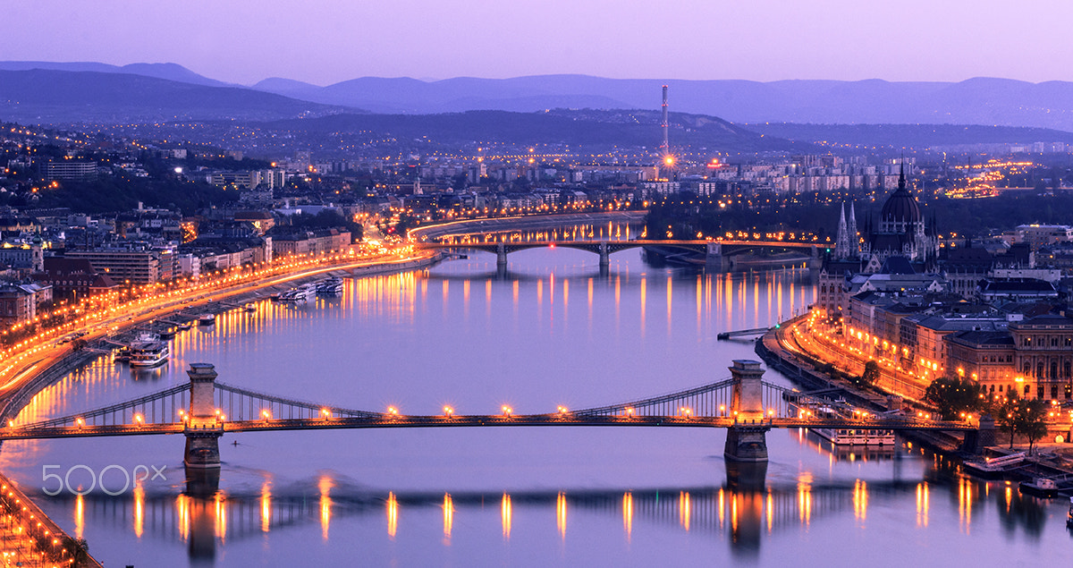 Sigma 70-200mm F2.8 EX DG OS HSM sample photo. Budapest photography