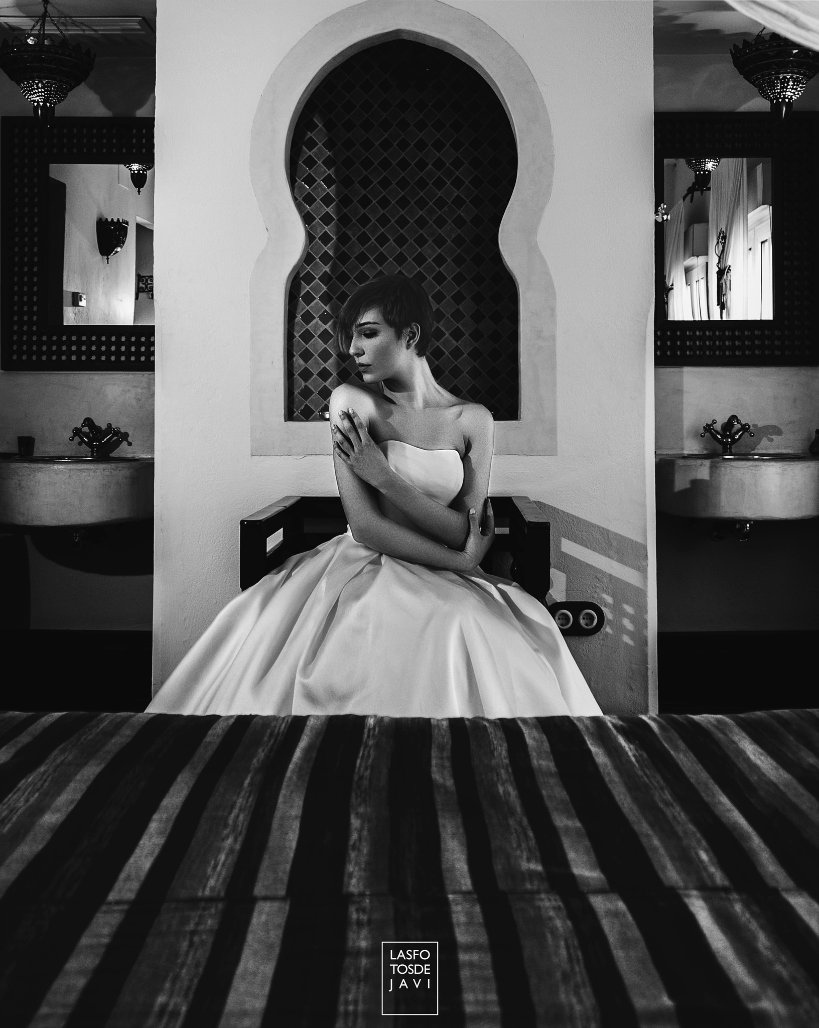 Canon EF-S 18-55mm F3.5-5.6 III sample photo. Blanco y negro photography