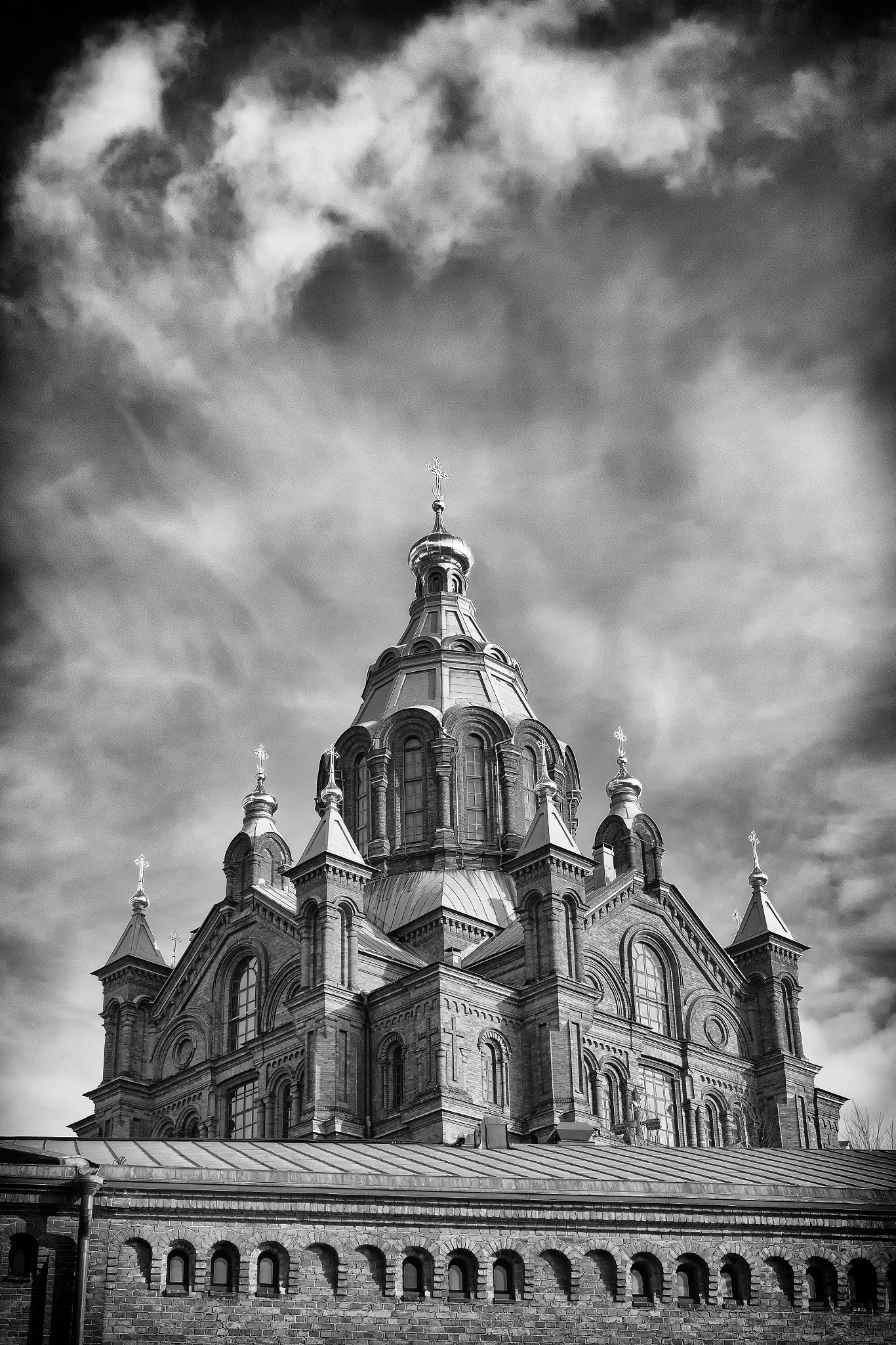 Sigma 18-50mm f/2.8 Macro sample photo. Uspenski cathedral photography