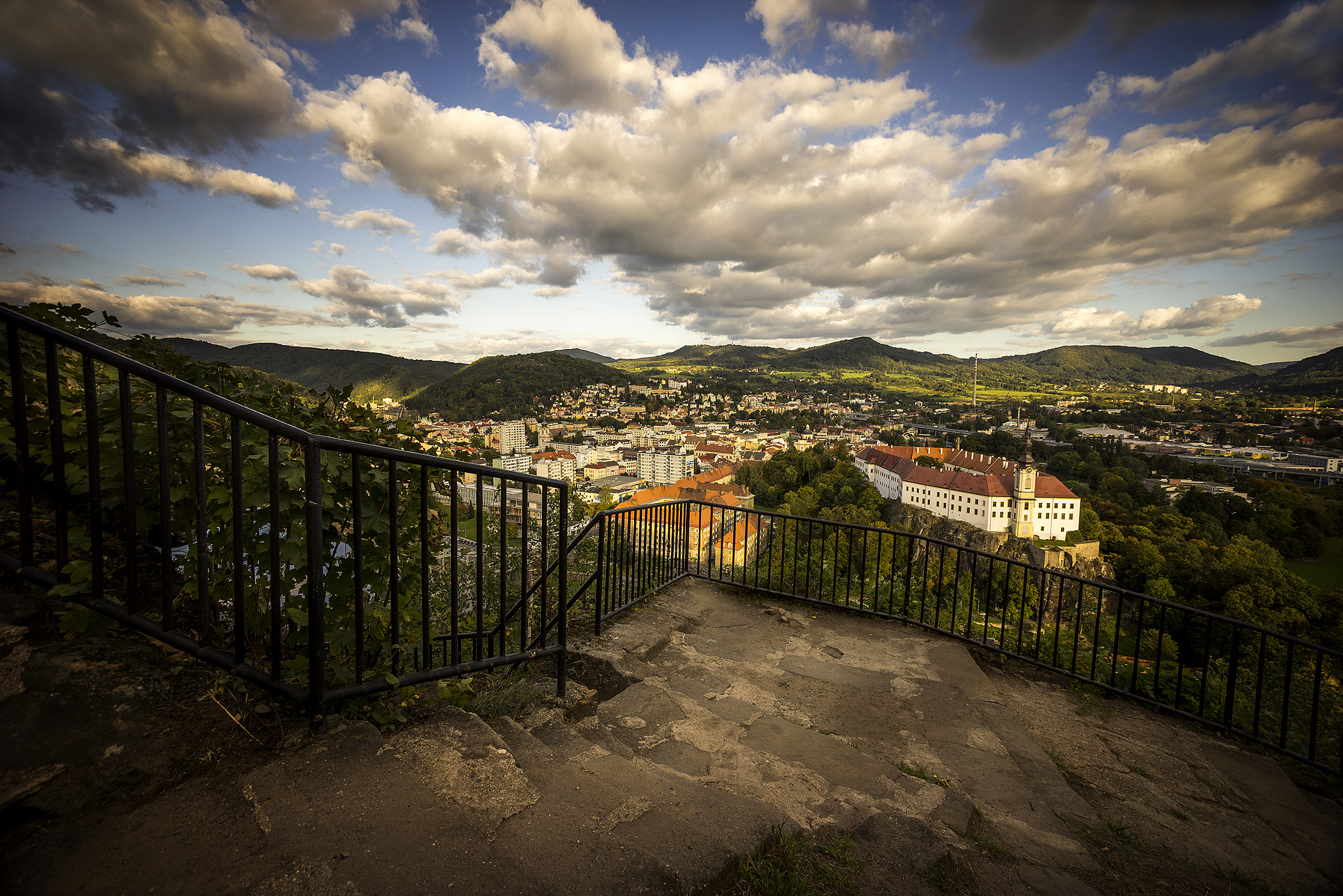 Sony a7R + Sony E 10-18mm F4 OSS sample photo. Děčín photography