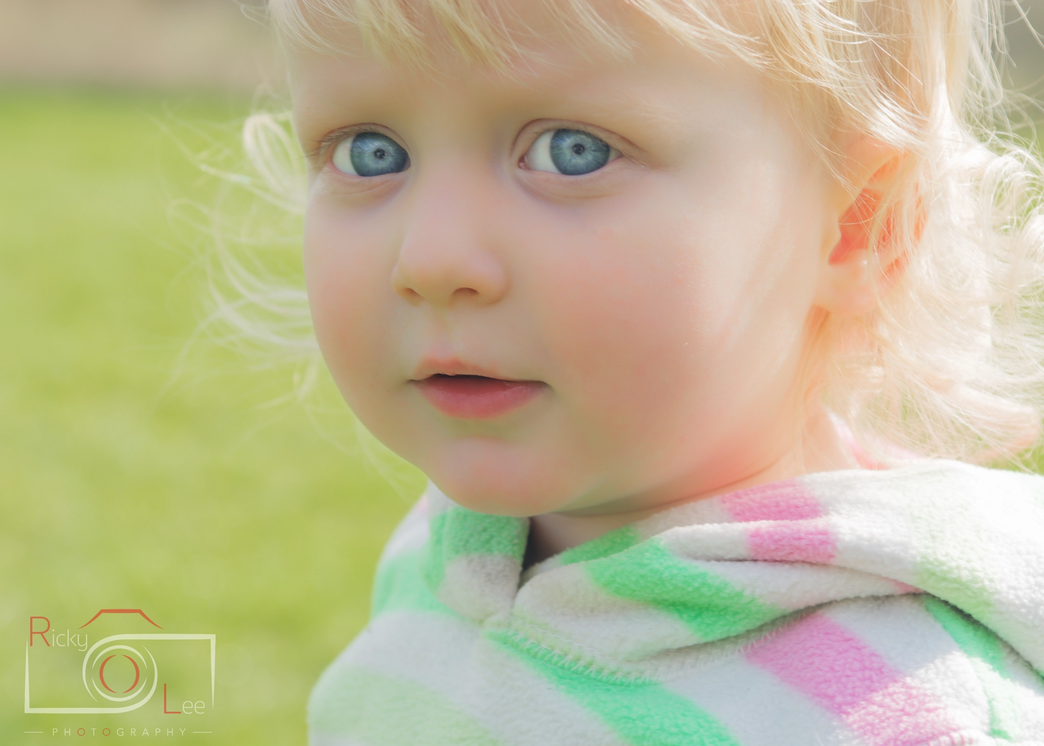 Sigma 24-70mm F2.8 EX DG Macro sample photo. Gorgeous little ellie photography