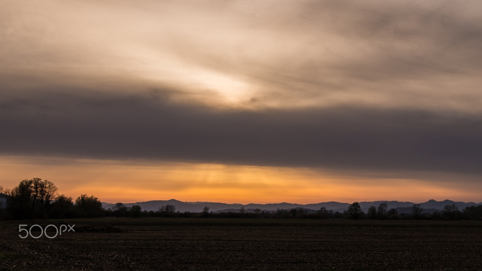 Pentax smc DA 18-55mm F3.5-5.6 AL sample photo. Sunset on barje photography