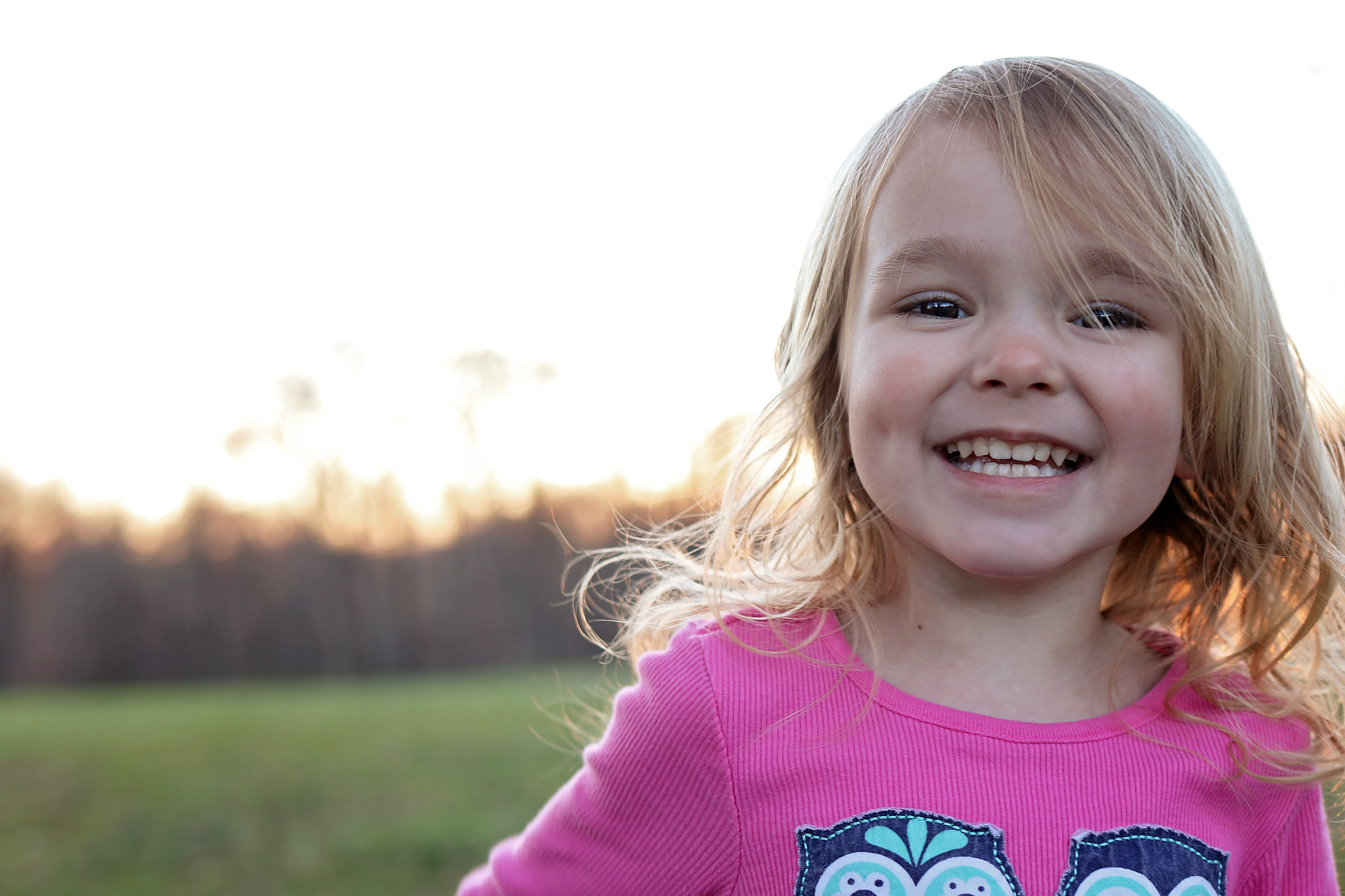 Canon EF 35mm F2 IS USM sample photo. Smile photography