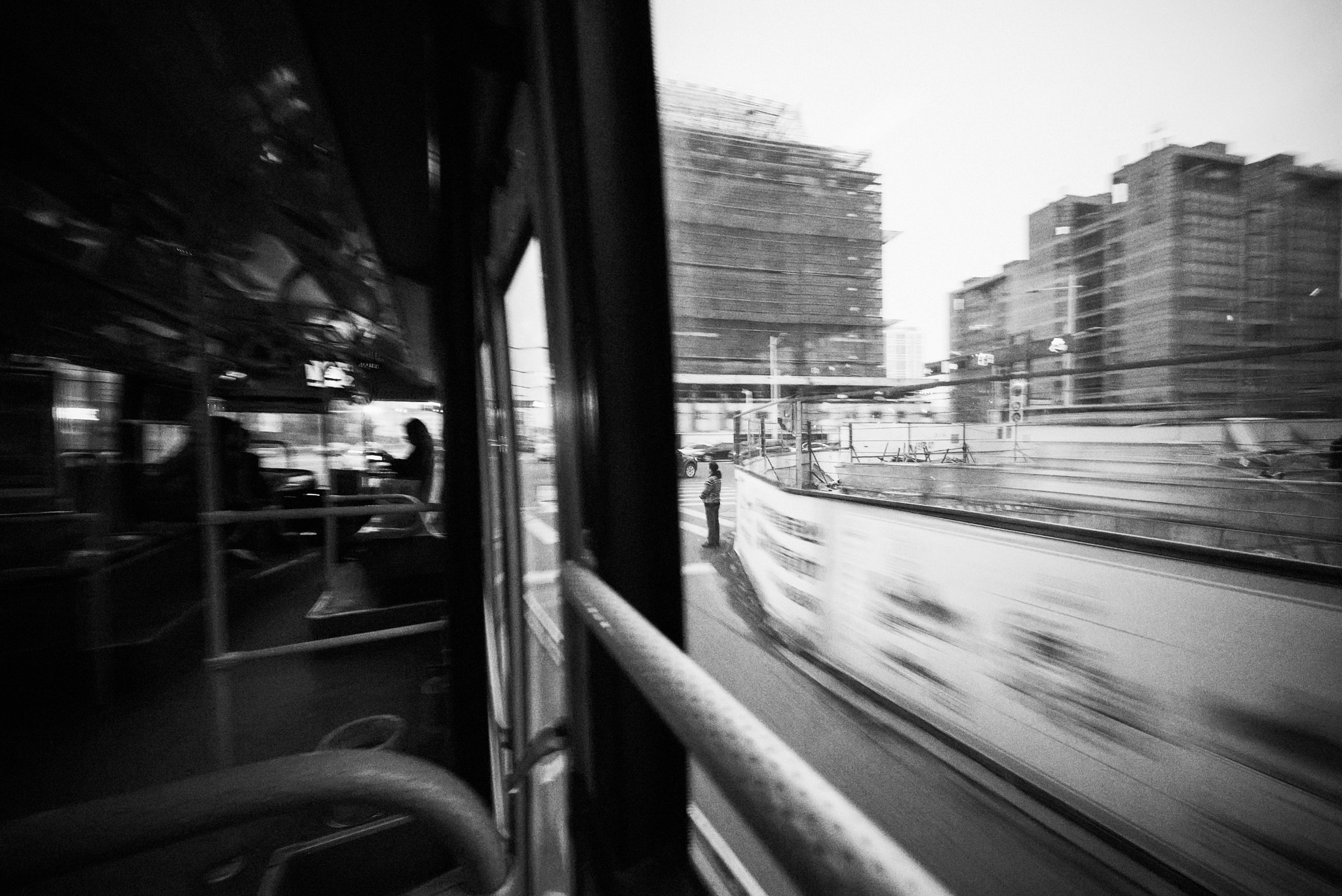 Elmarit-M 1:2.8/21 sample photo. 交集 photography