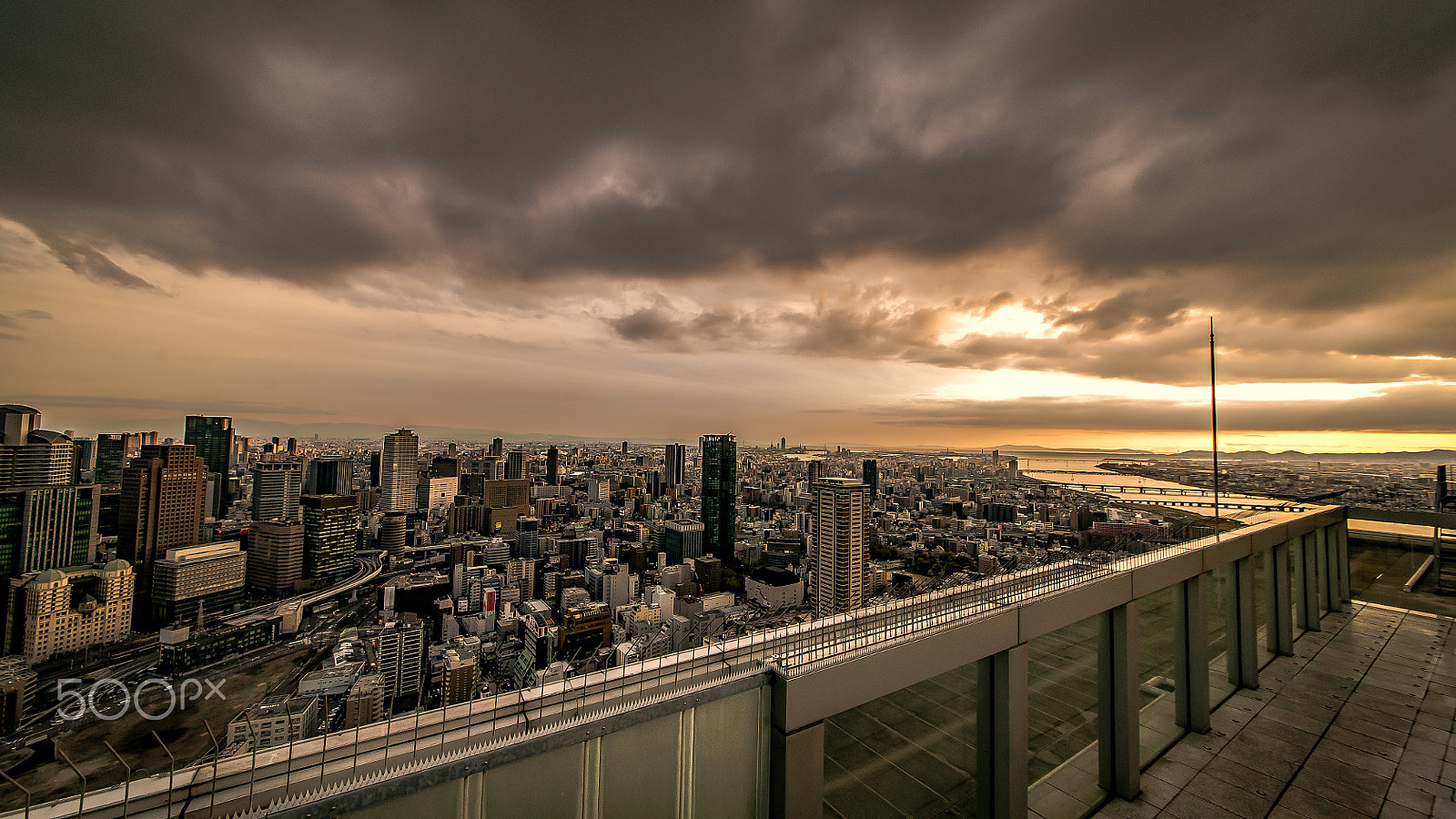 Sigma 12-24mm F4.5-5.6 II DG HSM sample photo. From the roof photography