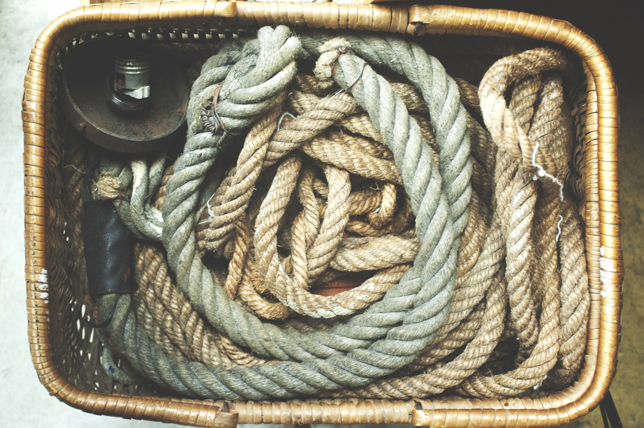 Nikon D70s sample photo. Ropes photography