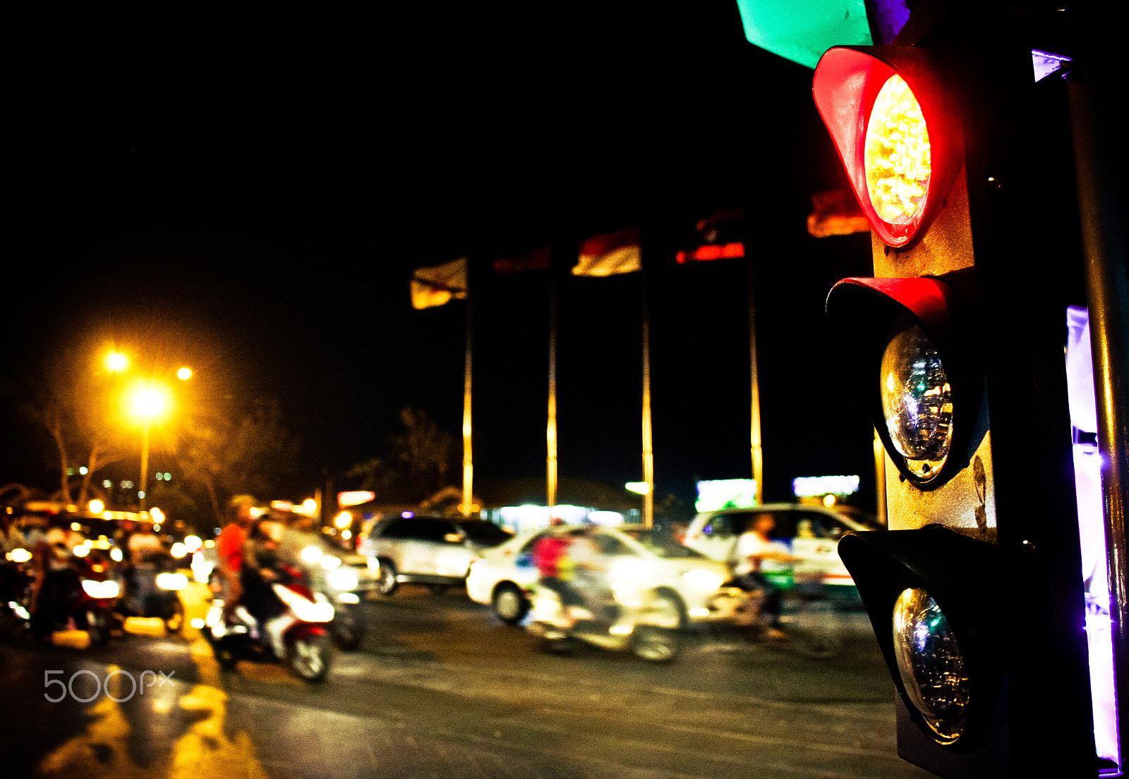 Canon EOS 40D sample photo. When the city is live photography