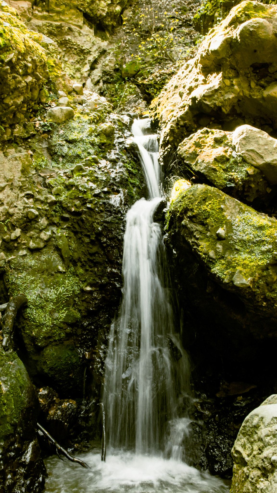 Sigma ZOOM-alpha 35-135mm F3.5-4.5 sample photo. Waterfall photography
