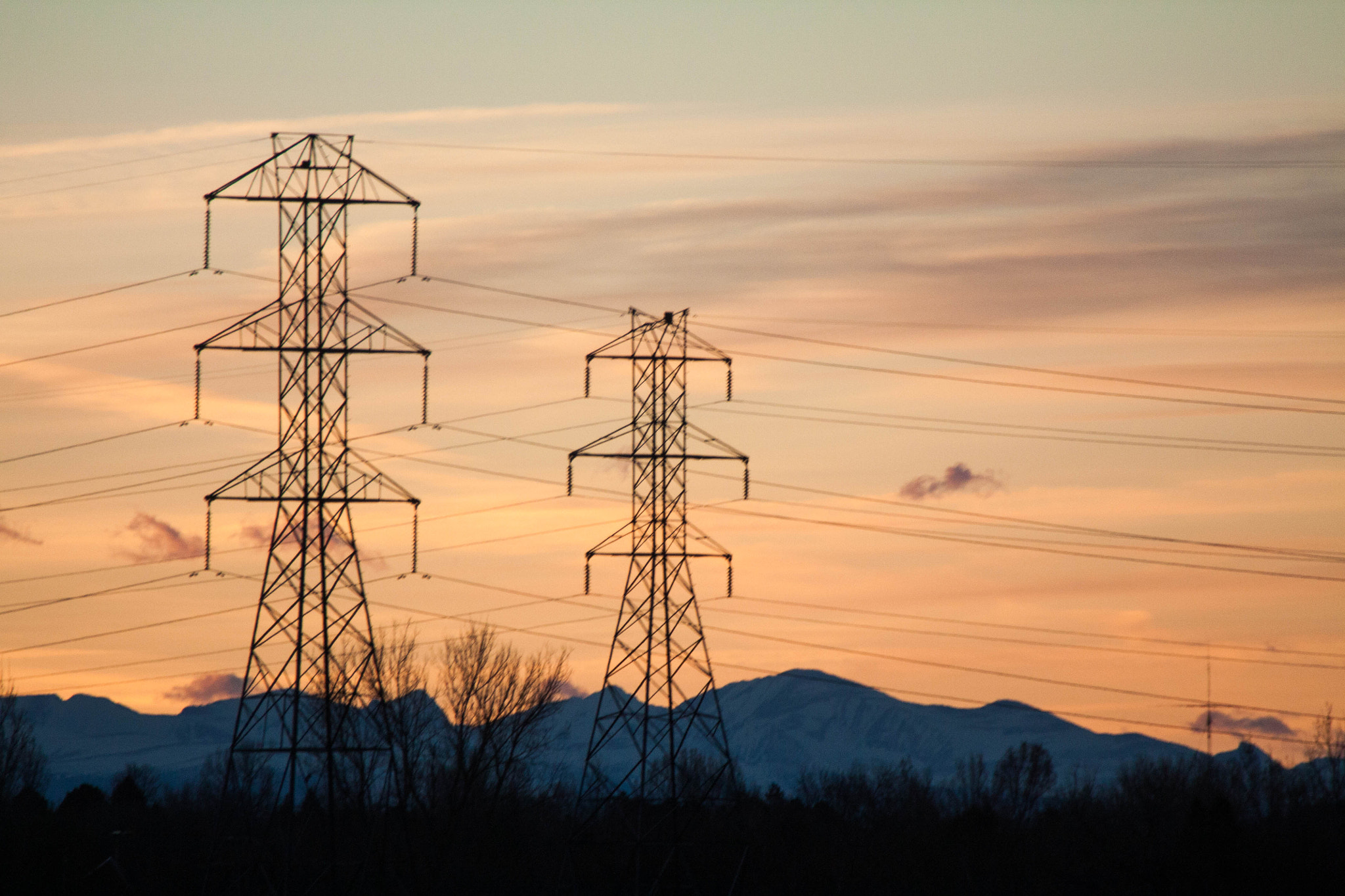 Canon EF 100-300mm f/5.6 sample photo. Power sunset photography