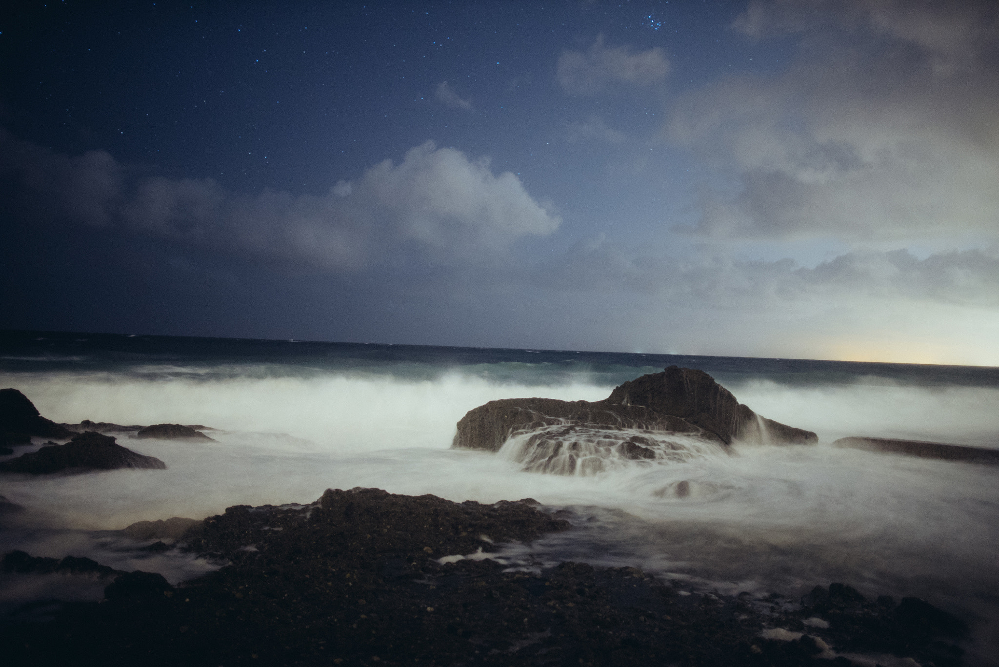 Sony a7S + Canon EF 24mm F1.4L II USM sample photo