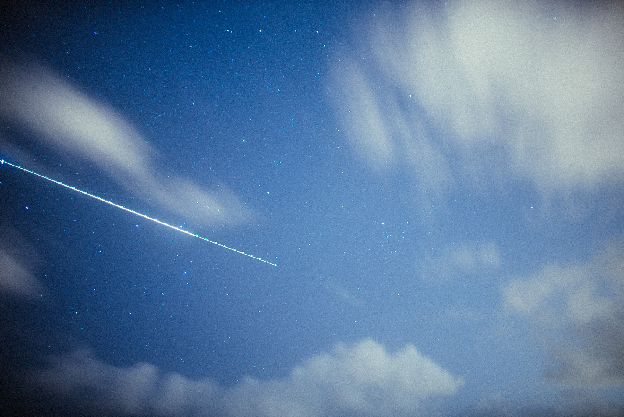 Sony a7S + Canon EF 24mm F1.4L II USM sample photo