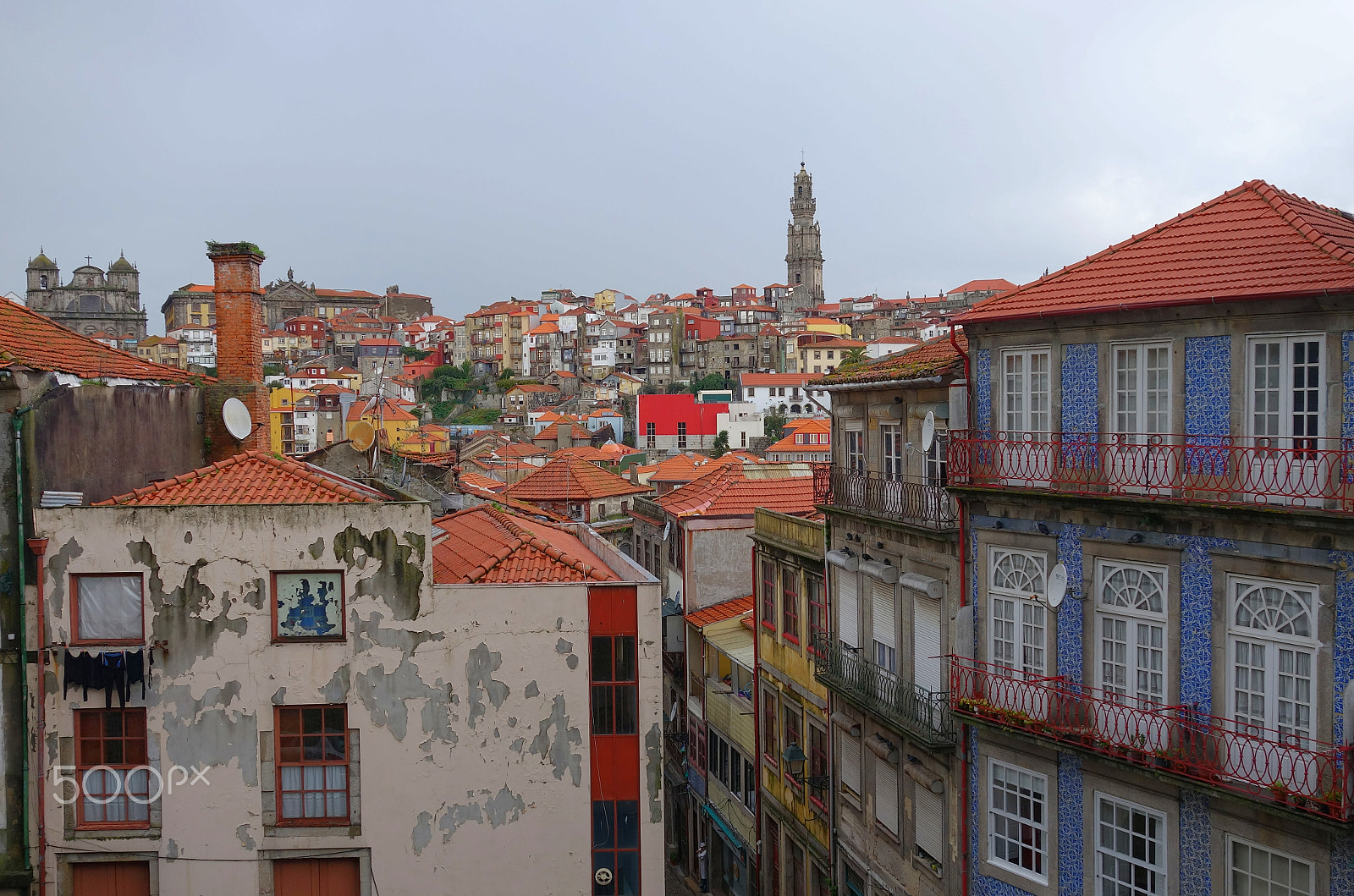 Minolta AF 28-85mm F3.5-4.5 New sample photo. Clouds and rain in porto photography