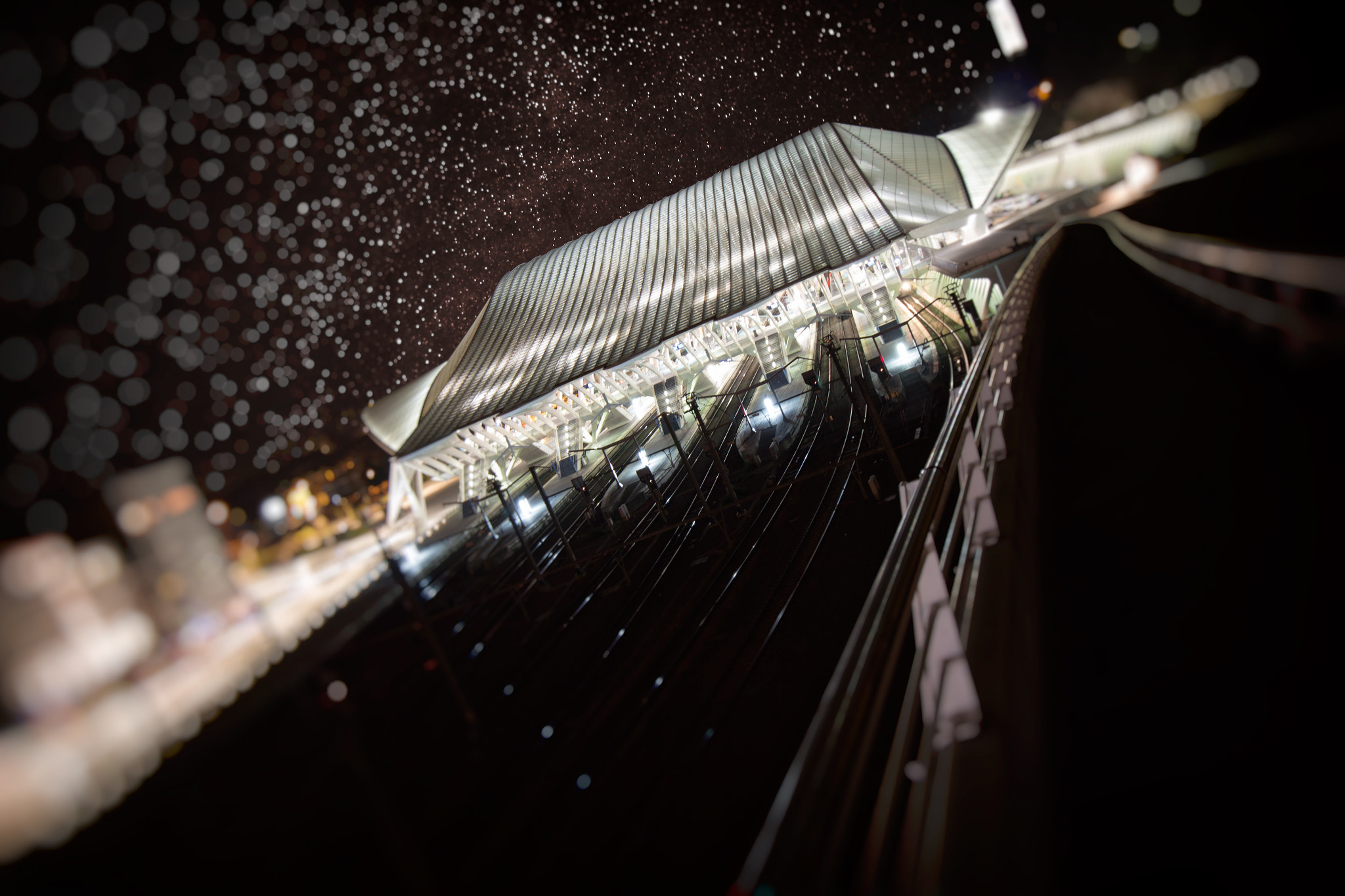 Canon EF-S 10-18mm F4.5–5.6 IS STM sample photo. (space) train station photography