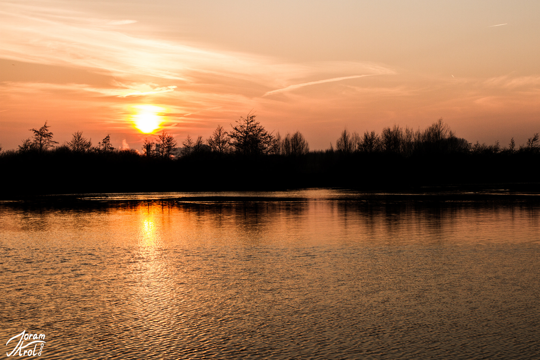 Canon EOS 7D + Canon EF 35mm F2 IS USM sample photo. Sundown in groningen photography