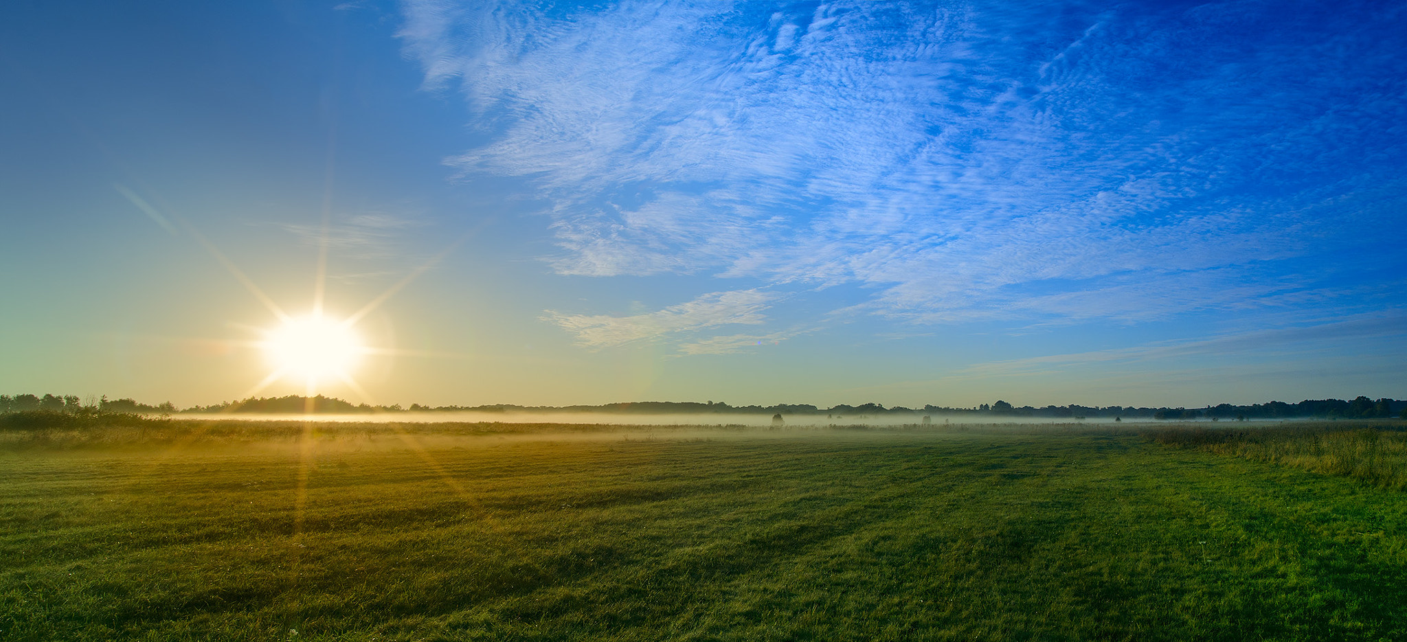 Nikon D7000 + Sigma 17-35mm F2.8-4 EX Aspherical sample photo. Morning fog photography