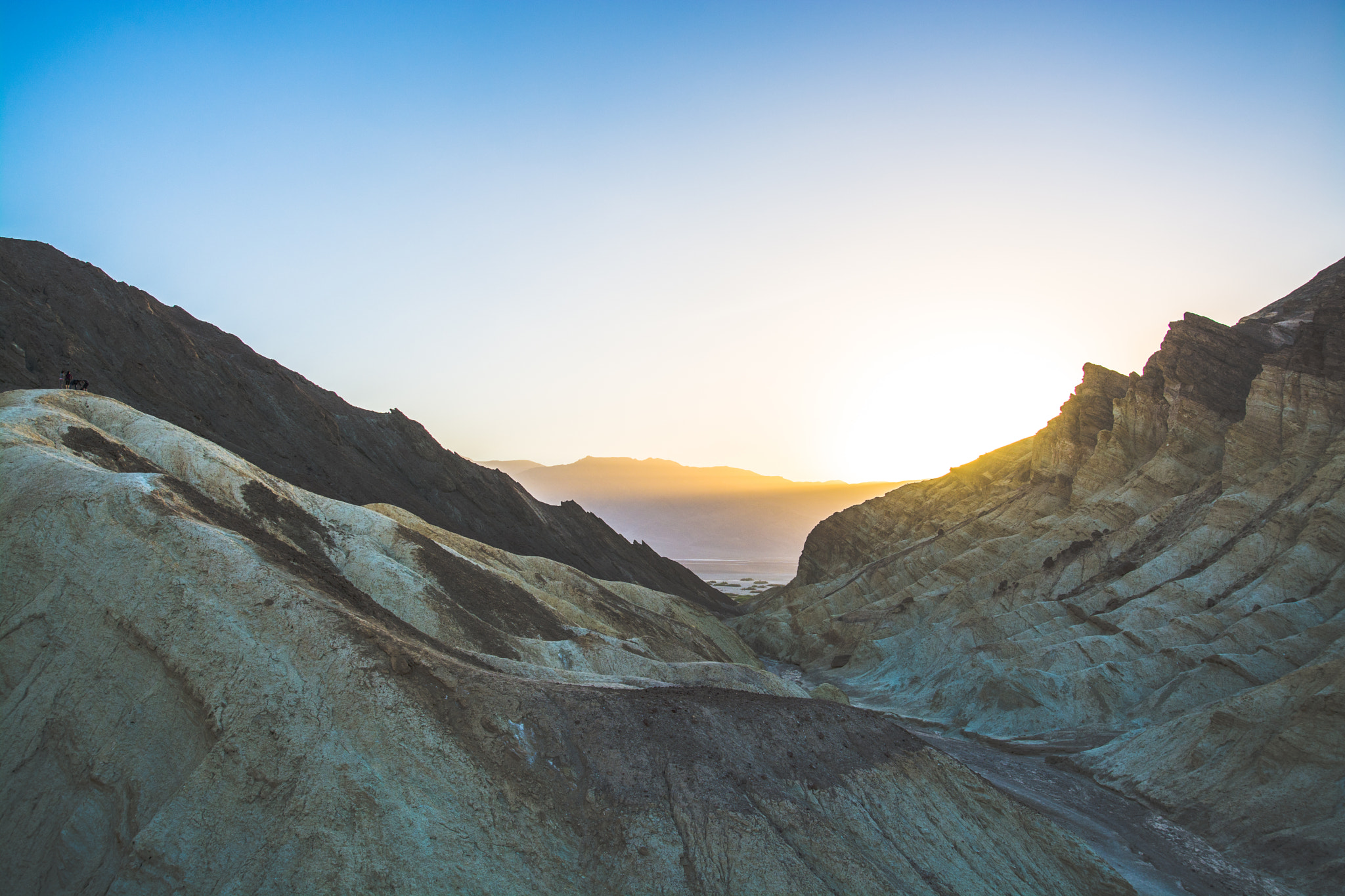 Nikon D7100 + Samyang 16mm F2 ED AS UMC CS sample photo. Minuscule on top left of the mountain photography