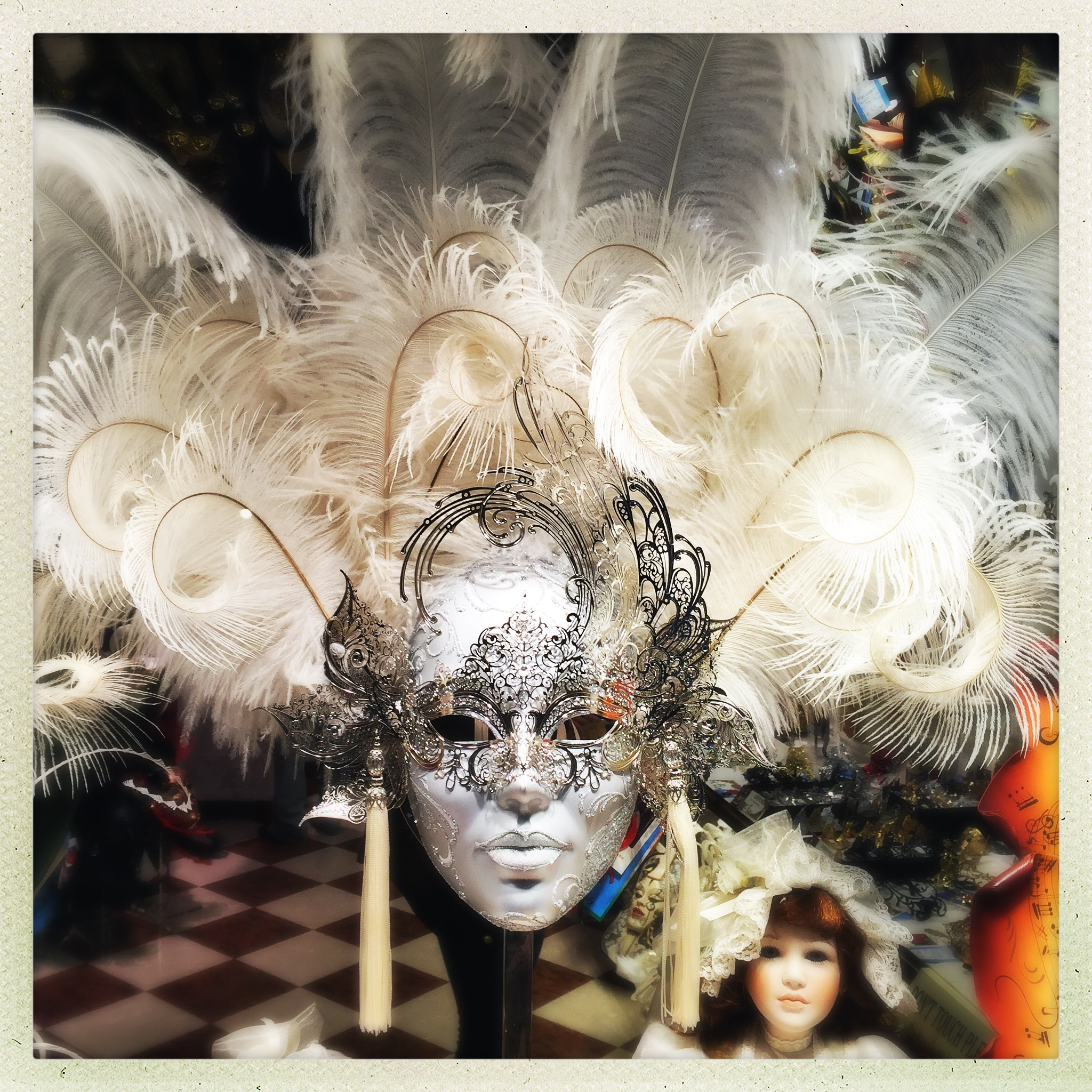 Hipstamatic 302 sample photo. Carnivalesque photography
