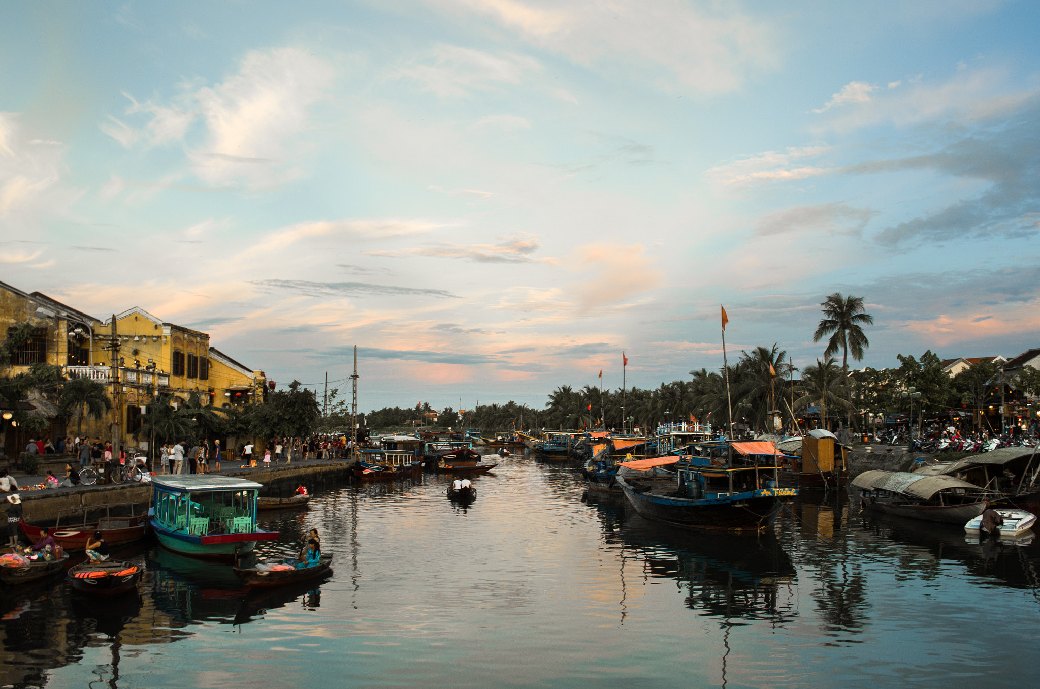 Pentax smc DA 21mm F3.2 AL Limited sample photo. Hội an photography