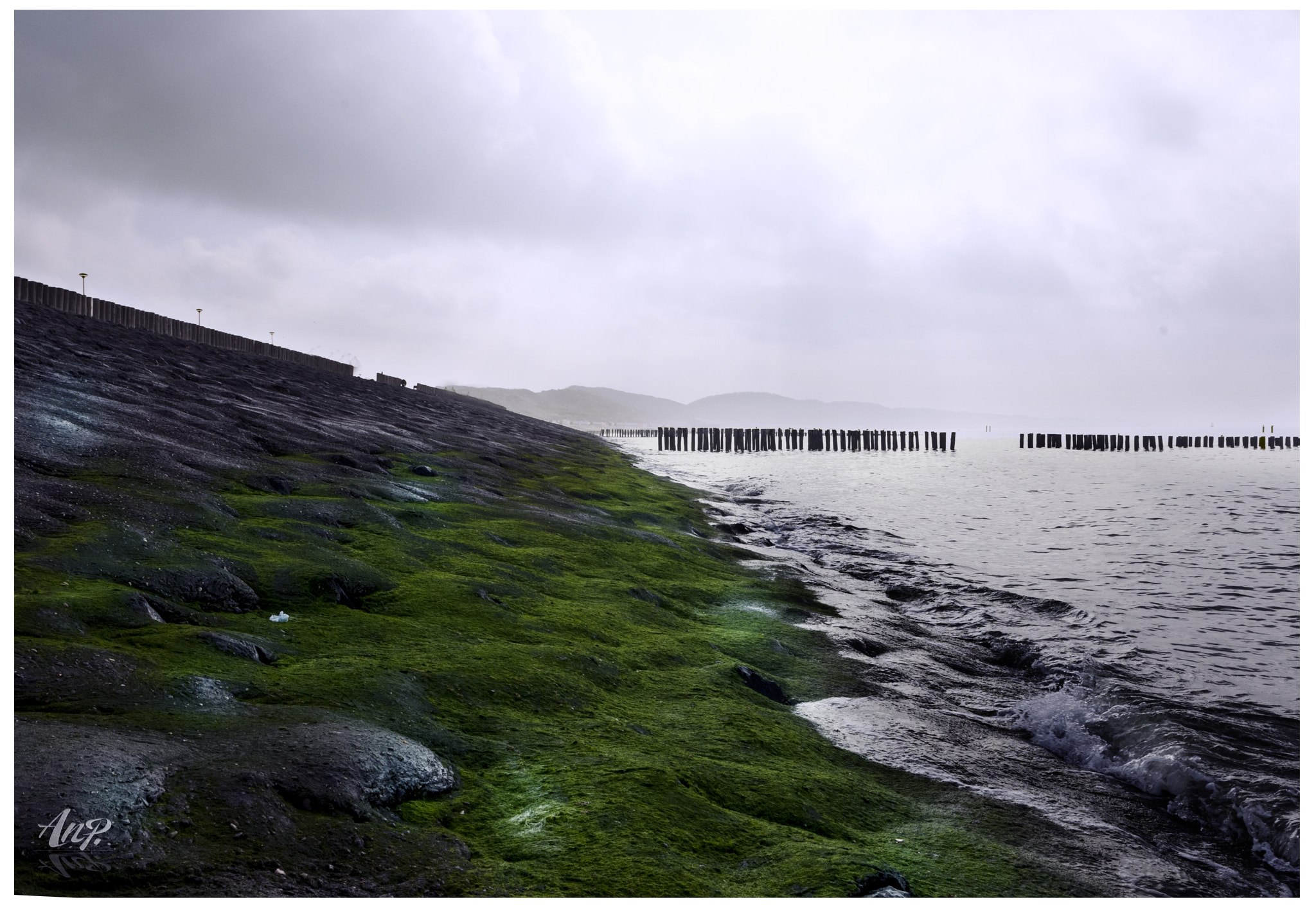 Sigma AF 10-20mm F4-5.6 EX DC sample photo. The north sea photography