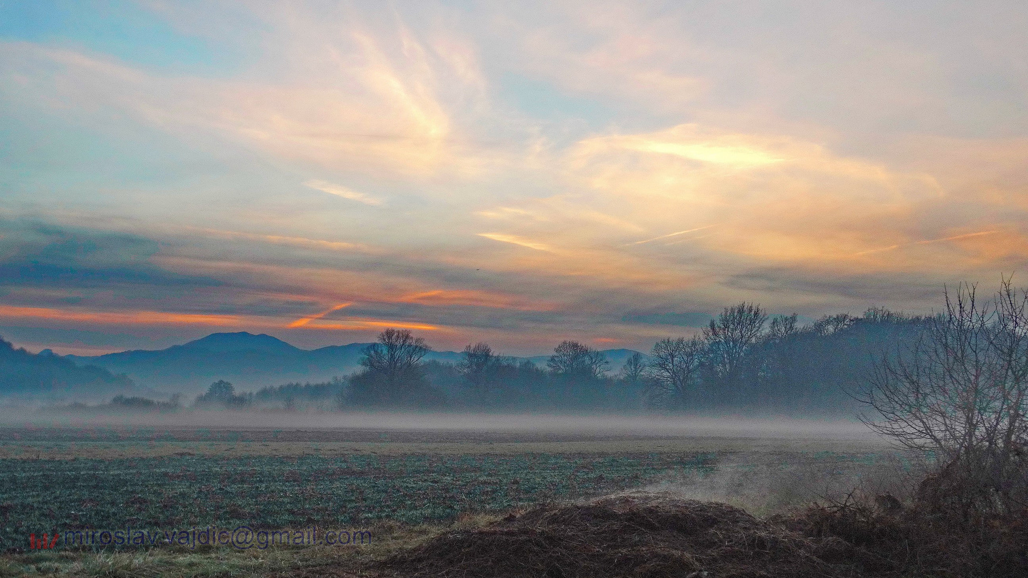 Sony Cyber-shot DSC-HX300 sample photo. Foggy evening photography