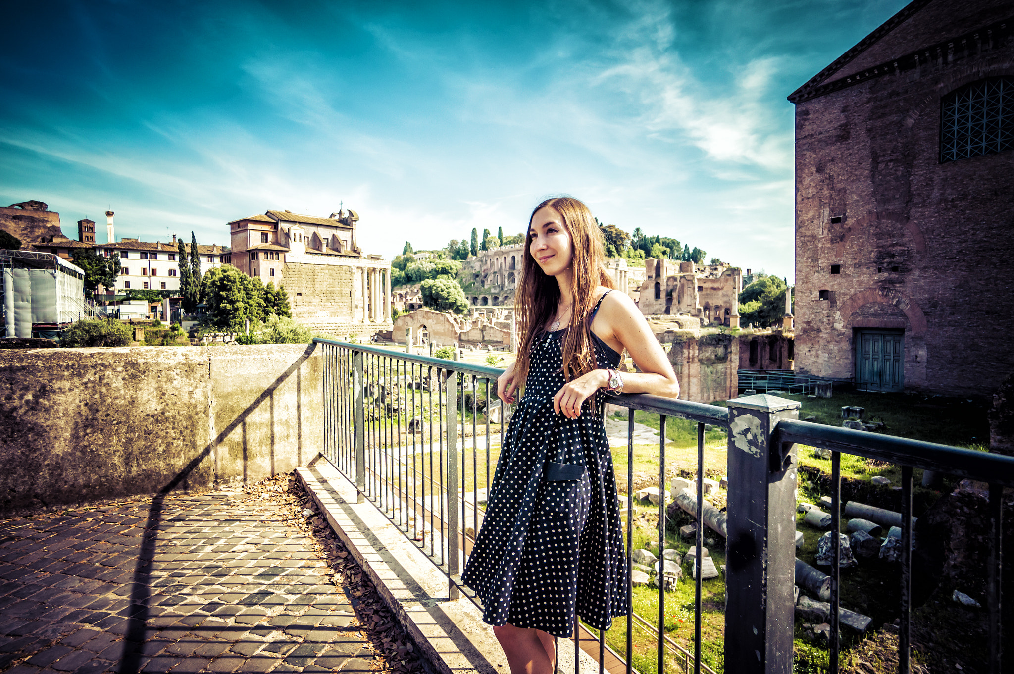 Sony Alpha NEX-3N + Sony E 10-18mm F4 OSS sample photo. The roman forum and the dutch goddess photography