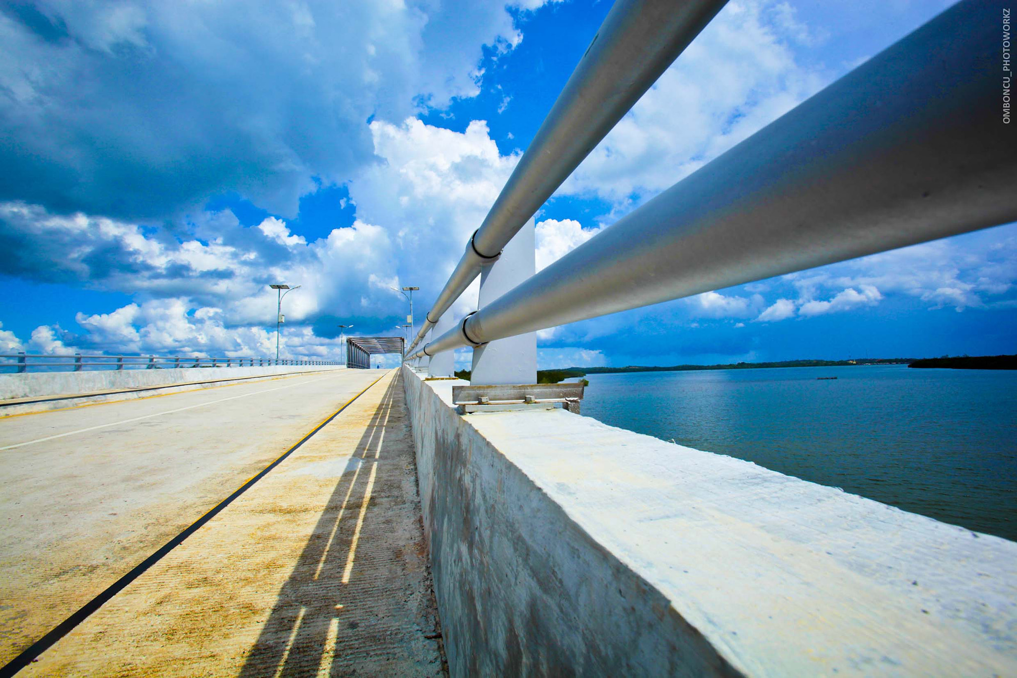 Canon EF 16-35mm F2.8L USM sample photo. Road photography