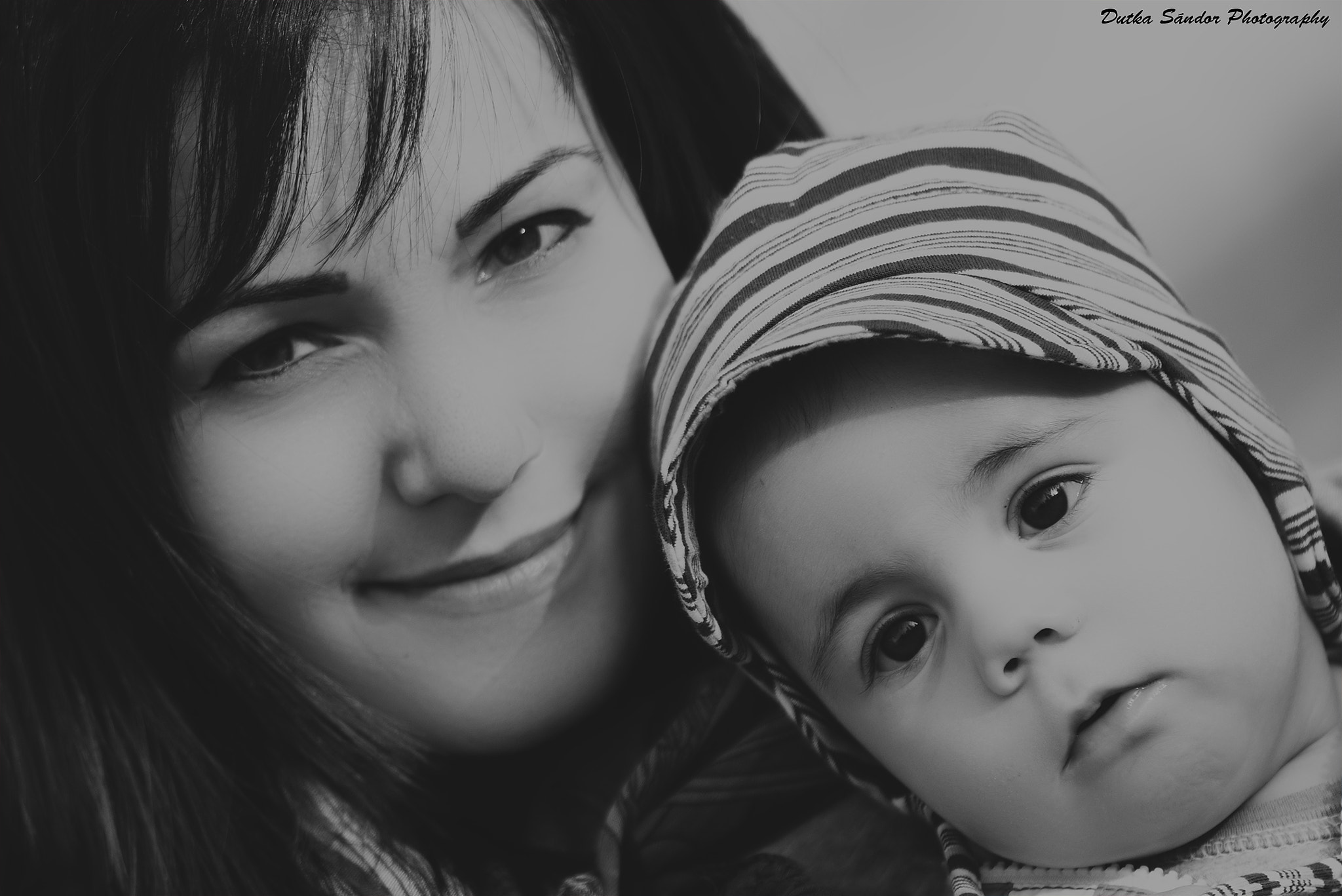 Sigma 150mm F2.8 EX DG Macro HSM sample photo. My family photography