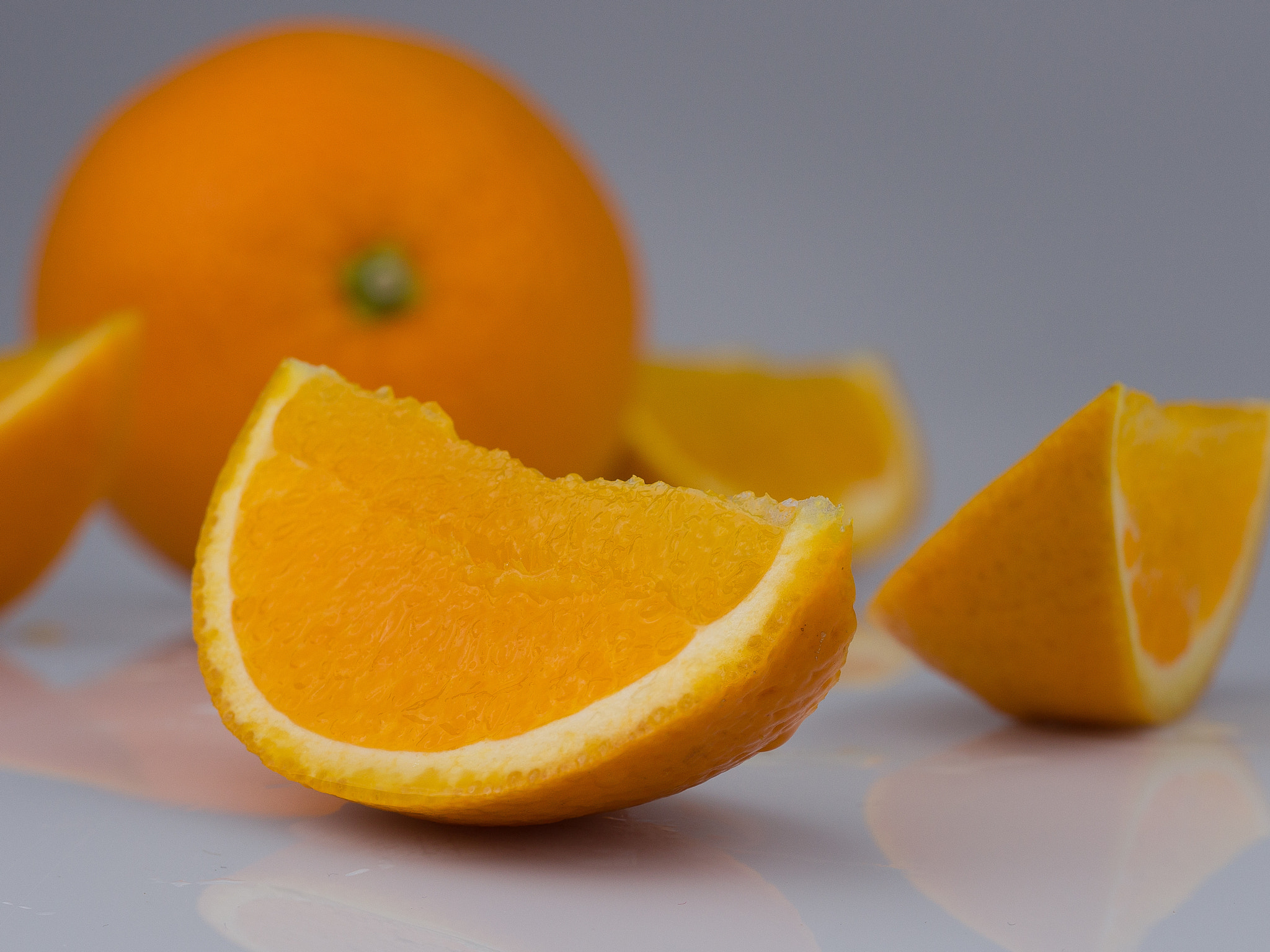 Olympus M.Zuiko Digital ED 60mm F2.8 Macro sample photo. Sliced orange photography