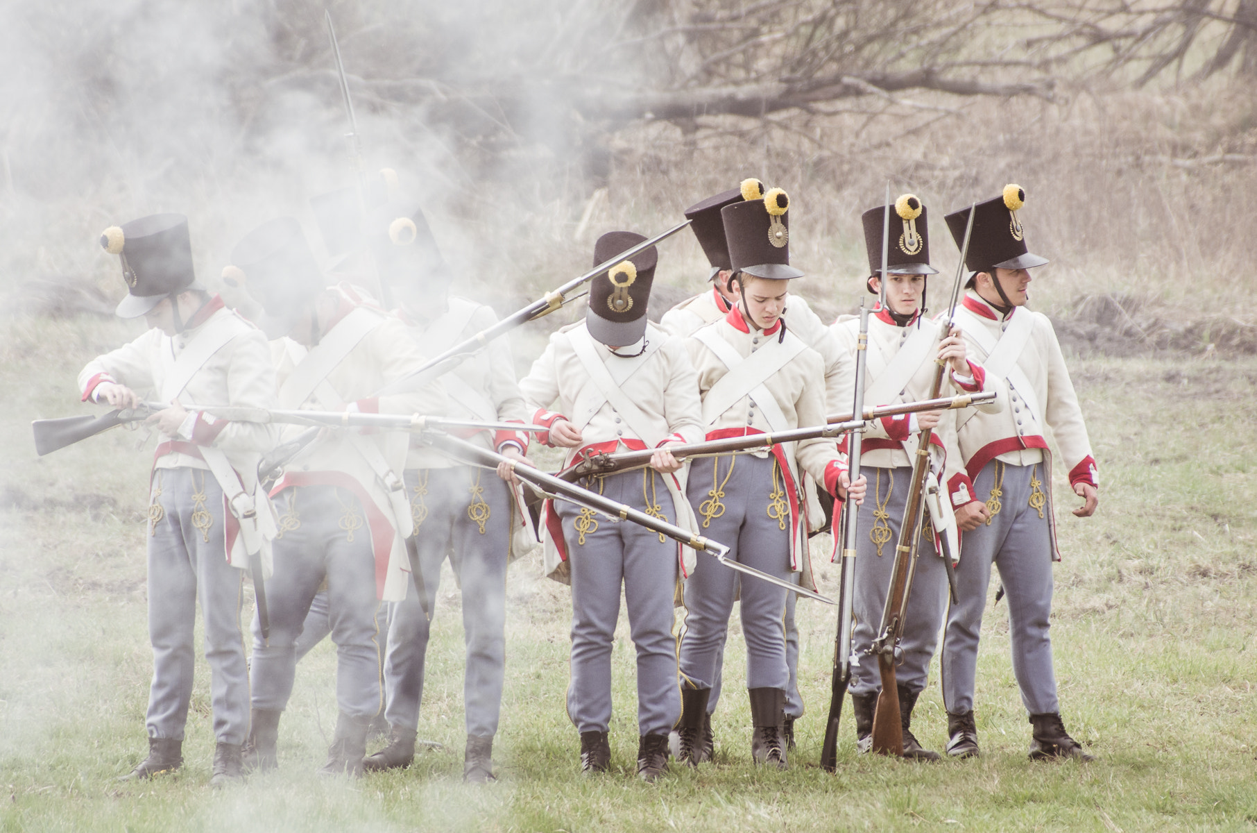 Pentax K-5 + Pentax smc DA* 60-250mm F4.0 ED (IF) SDM sample photo. Troops in battle #1 photography