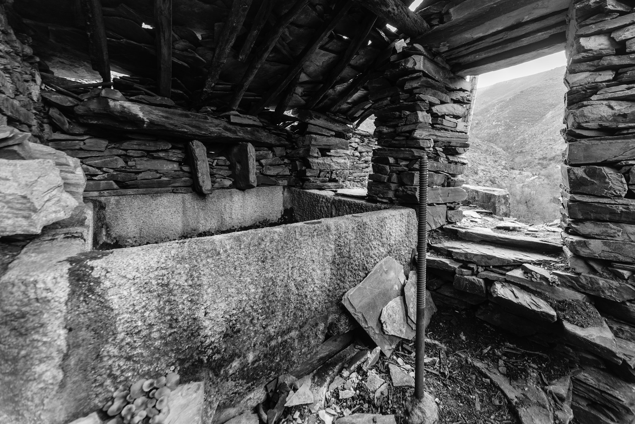 Sigma 12-24mm F4.5-5.6 EX DG Aspherical HSM sample photo. Old mill photography