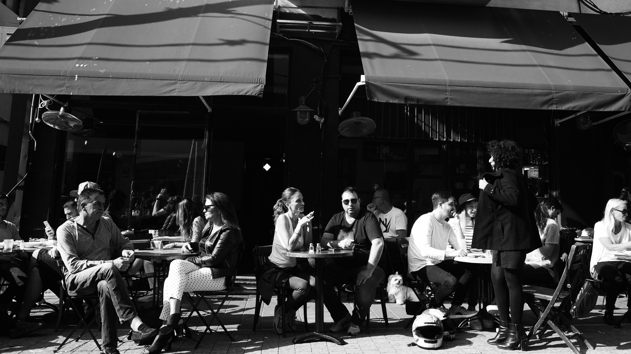 Panasonic Lumix DMC-GF3 + Panasonic Lumix G 14mm F2.5 ASPH sample photo. The look photography