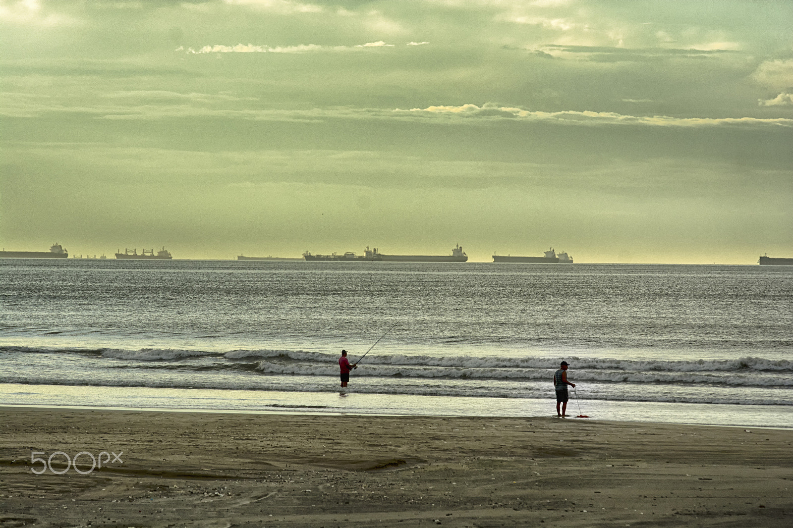 Sigma 70-200mm F2.8 EX DG OS HSM sample photo. Fishermen & ships photography