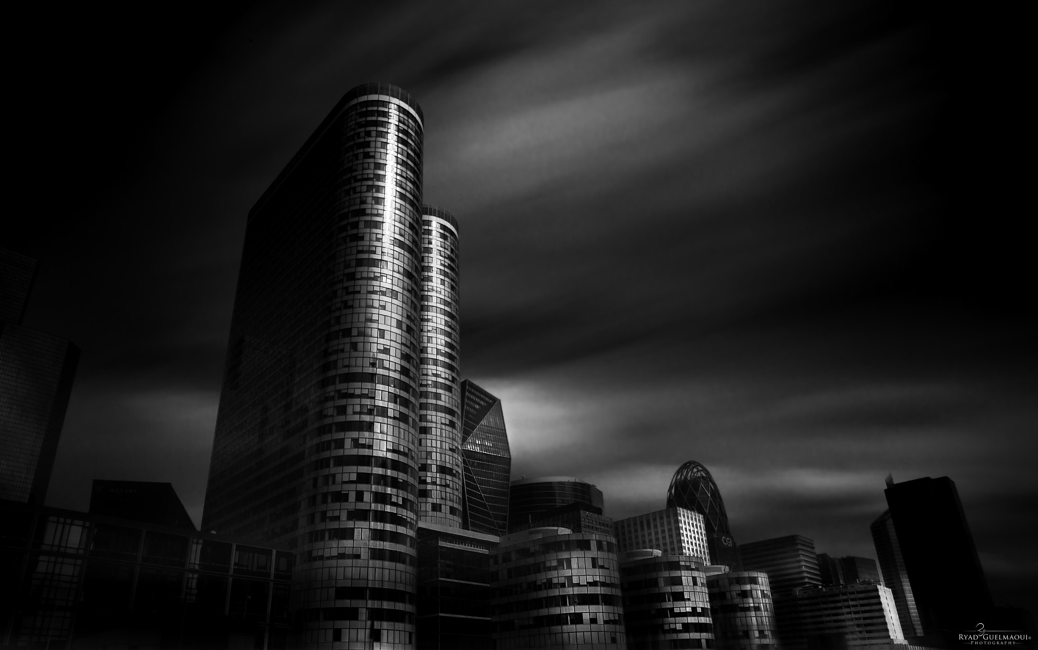 Sigma 17-35mm F2.8-4 EX DG  Aspherical HSM sample photo. Paris - la defense photography