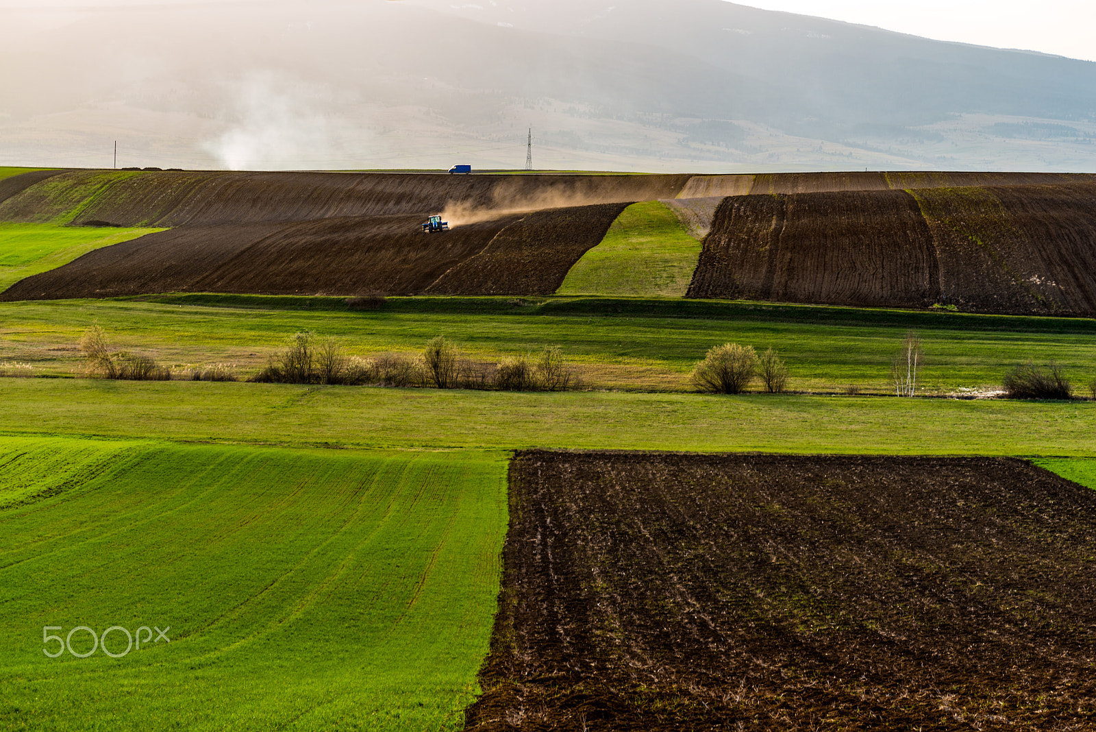 AF Zoom-Nikkor 28-100mm f/3.5-5.6G sample photo. Fields photography