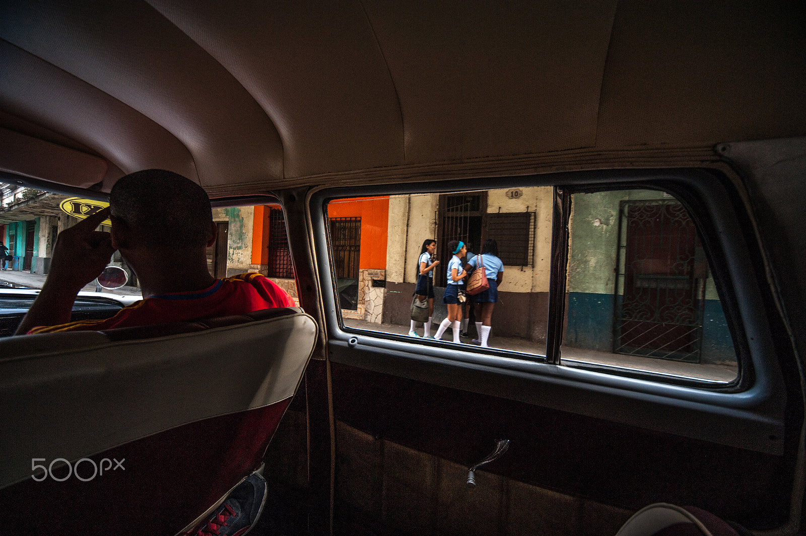 Sigma 12-24mm F4.5-5.6 EX DG Aspherical HSM sample photo. School girls. photography