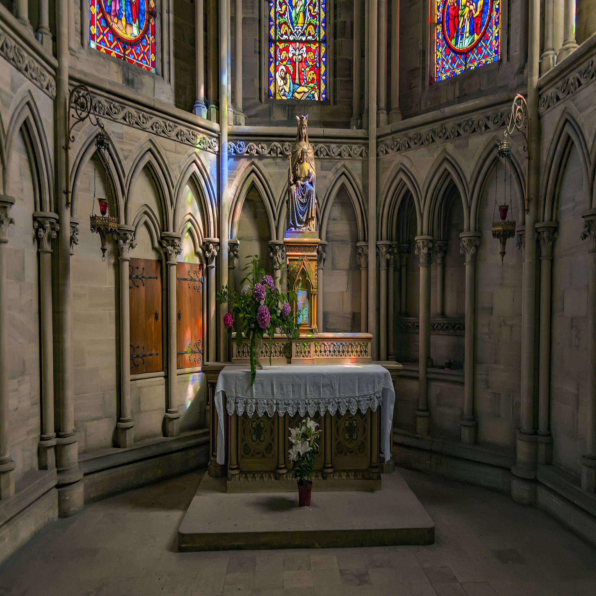 Sony Alpha DSLR-A700 + Tamron SP AF 17-50mm F2.8 XR Di II LD Aspherical (IF) sample photo. Catedral de bayeaux photography