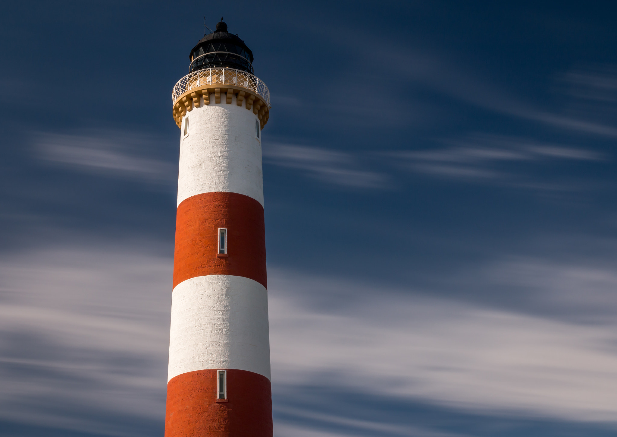 Canon EOS 70D + Canon EF 500mm F4L IS USM sample photo. Lighthouse photography