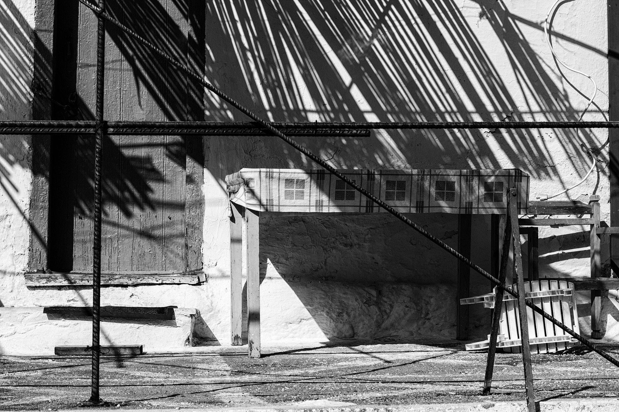 ZEISS Planar T* 50mm F1.4 sample photo. Balcony by the sea photography