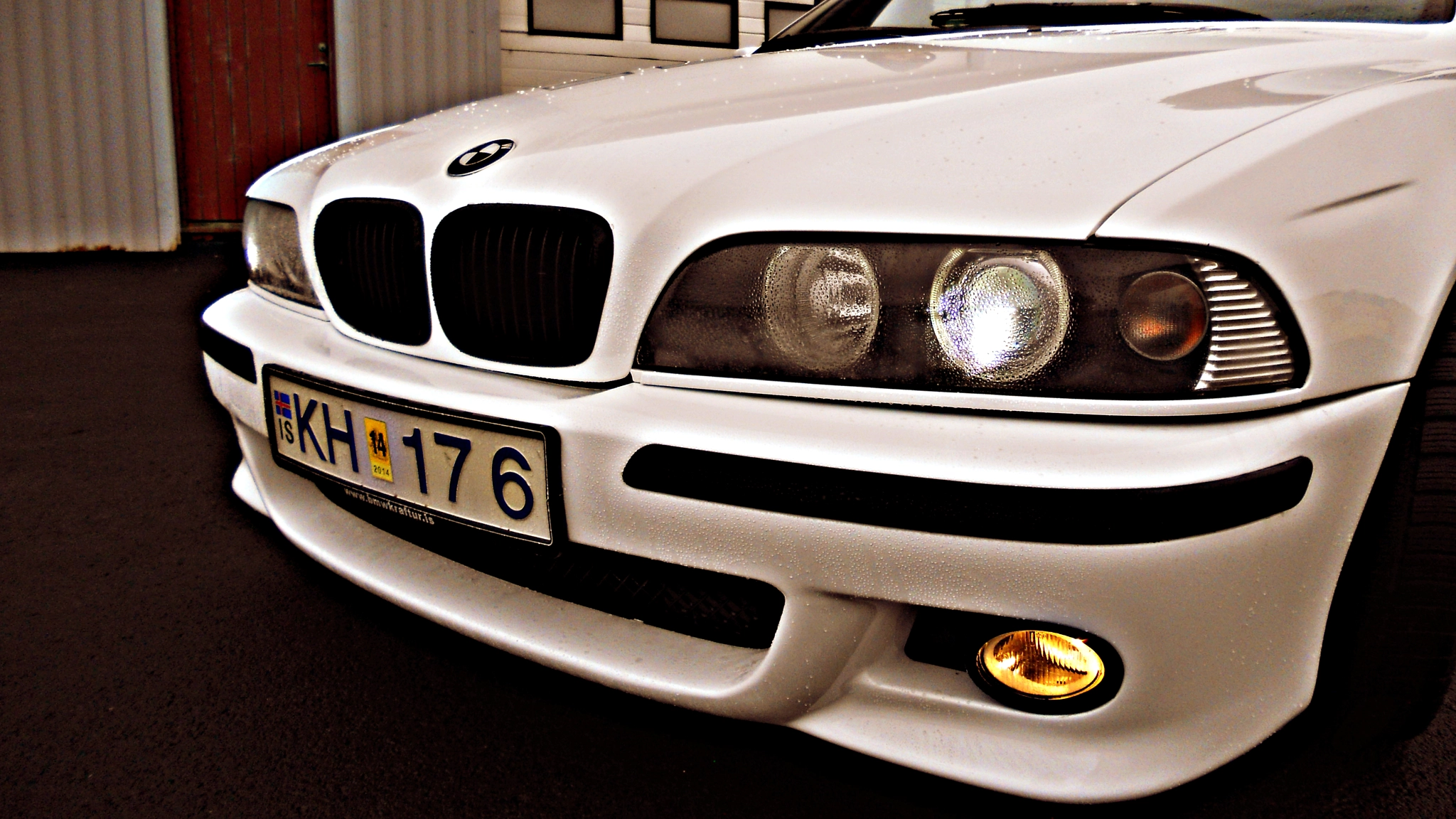 Nikon COOLPIX S2550 sample photo. Bmw 540 e39 photography