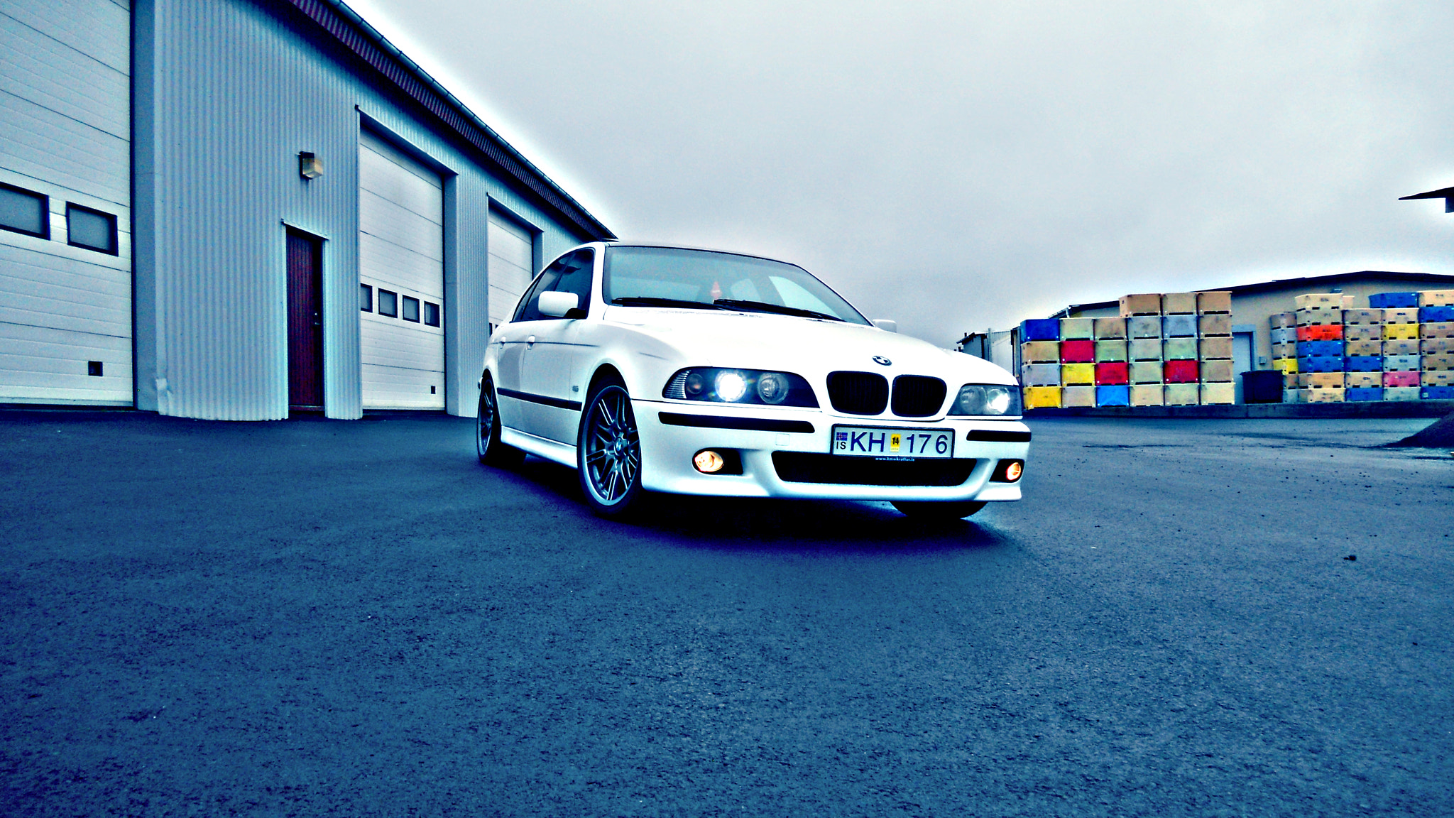 Nikon COOLPIX S2550 sample photo. Bmw 540 e39 photography