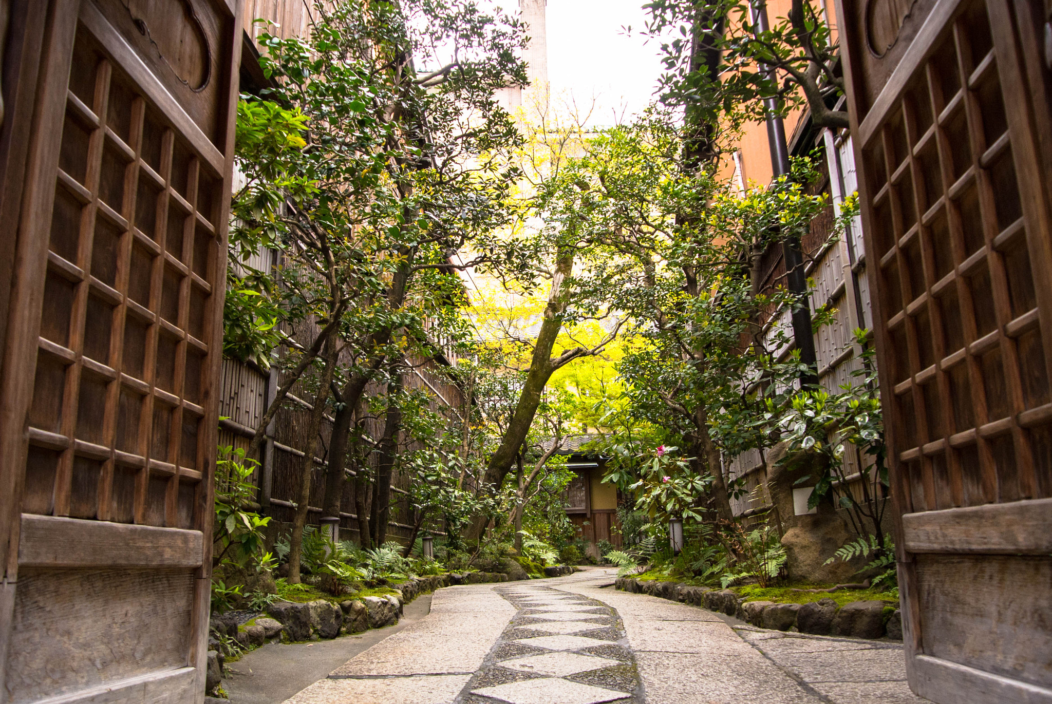 Nikon 1 J2 sample photo. Kyoto architecture photography