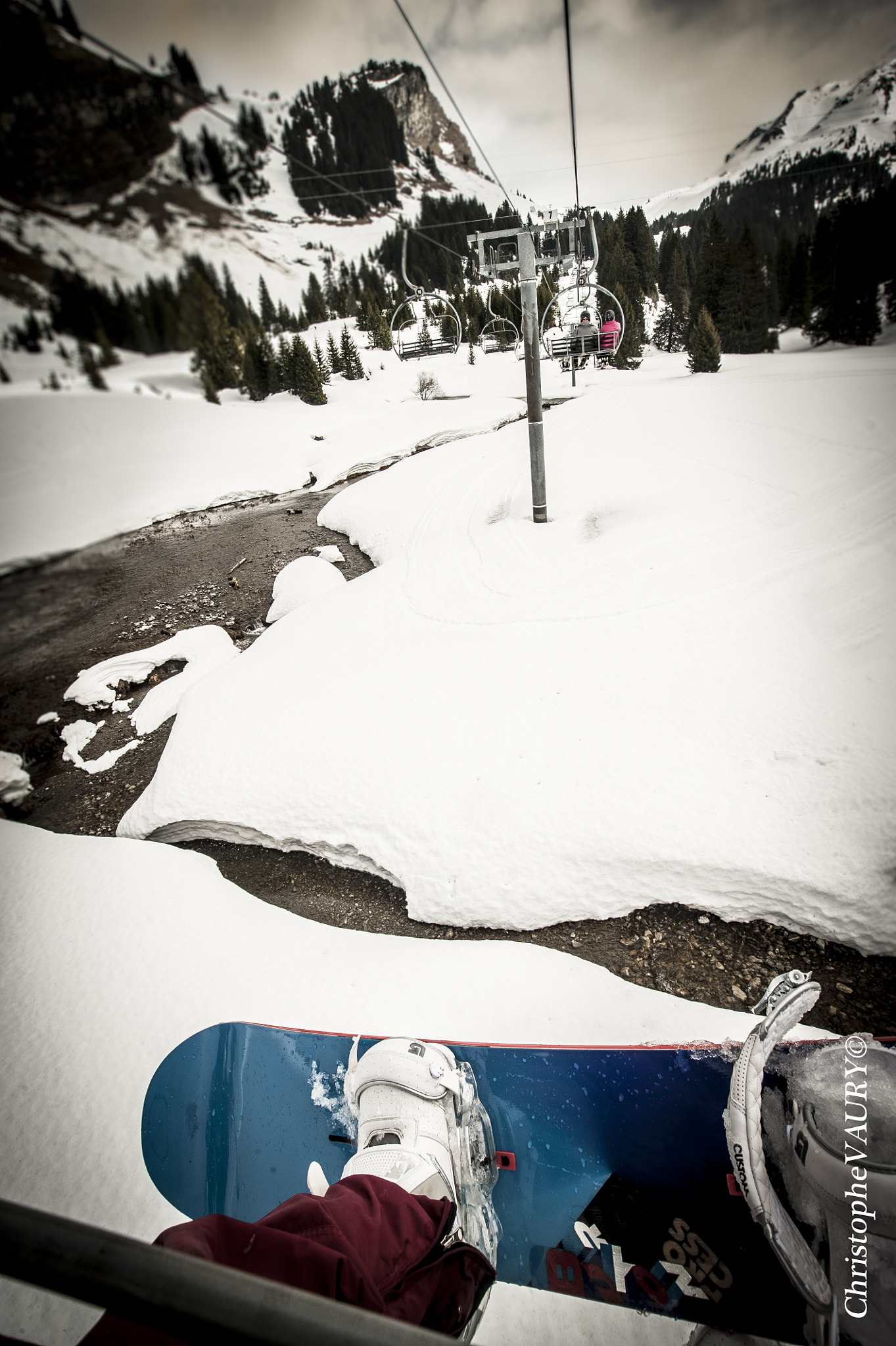 Nikon D3 + Sigma 17-35mm F2.8-4 EX Aspherical sample photo. Avoriaz cruising photography