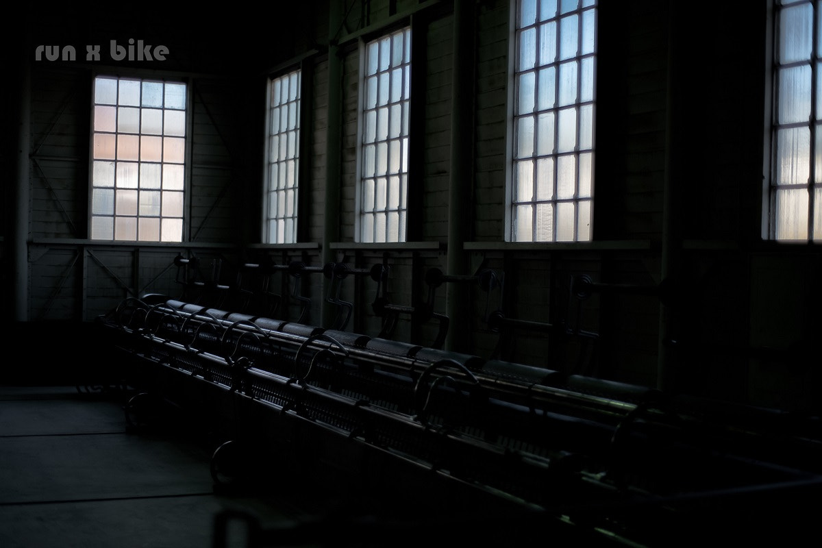 ZEISS Planar T* 50mm F1.4 sample photo. Factory of spinning photography